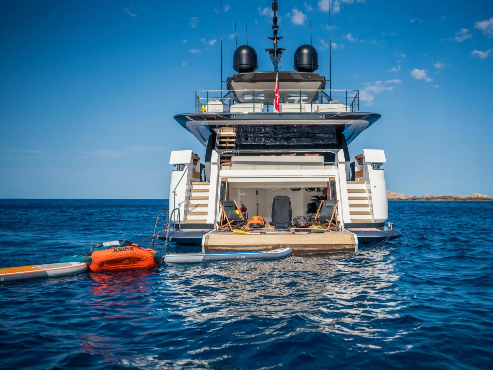 ALVIUM | Ferretti Custom Line 106 - Ferretti