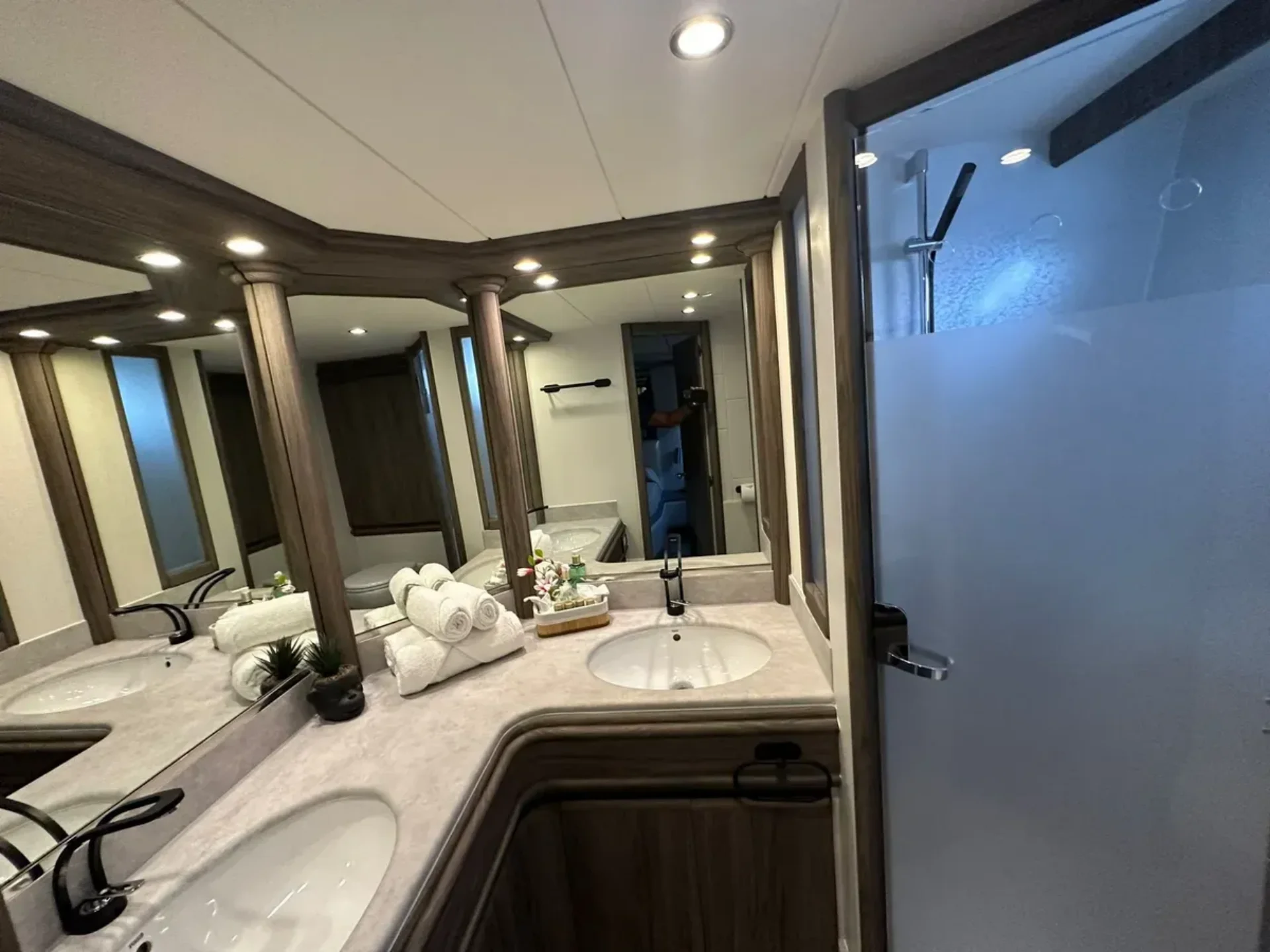 MAZU | Astondoa 80  - Astondoa