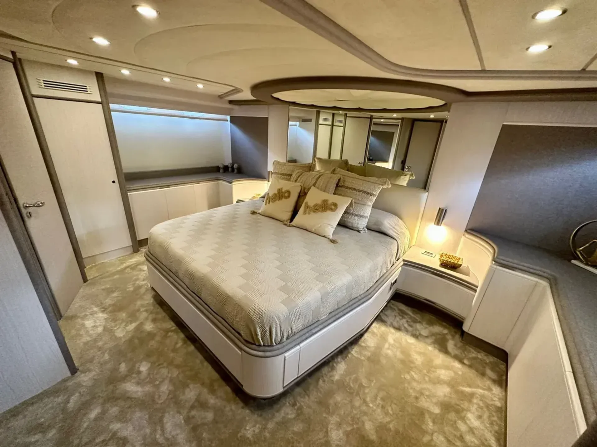 MAZU | Astondoa 80 - Astondoa