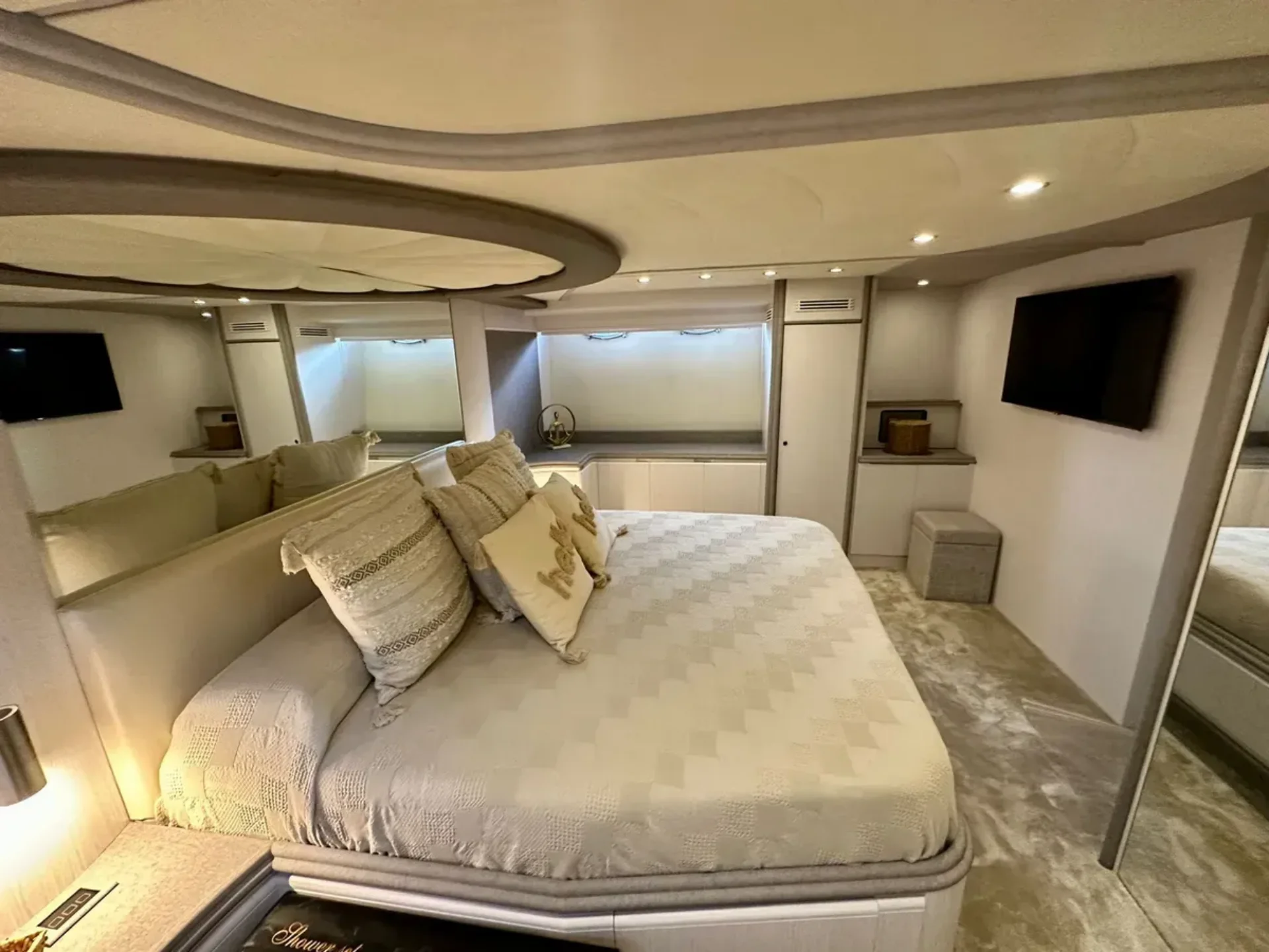 MAZU | Astondoa 80 - Astondoa