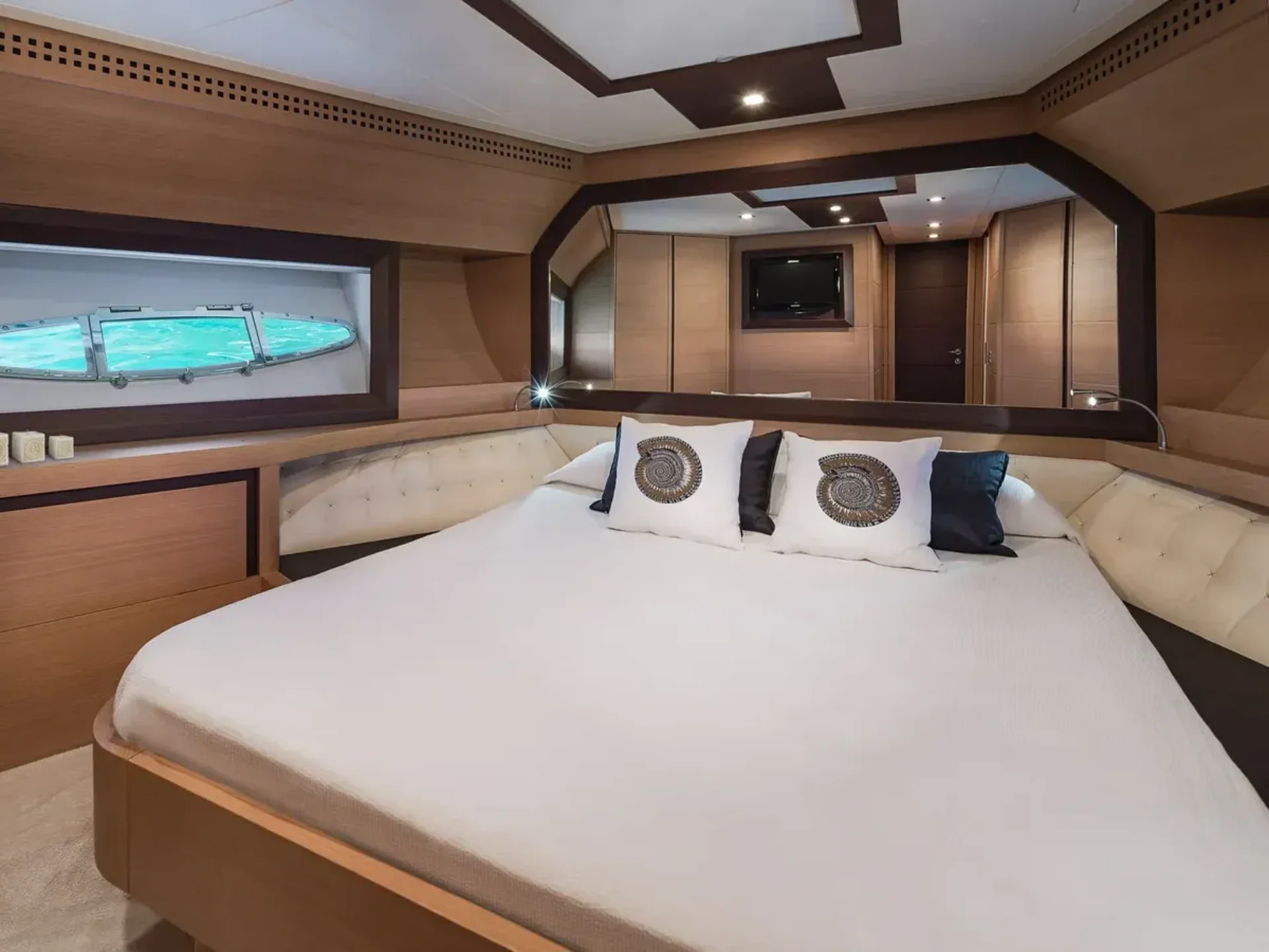 SENSATION | Pershing 72 - Pershing