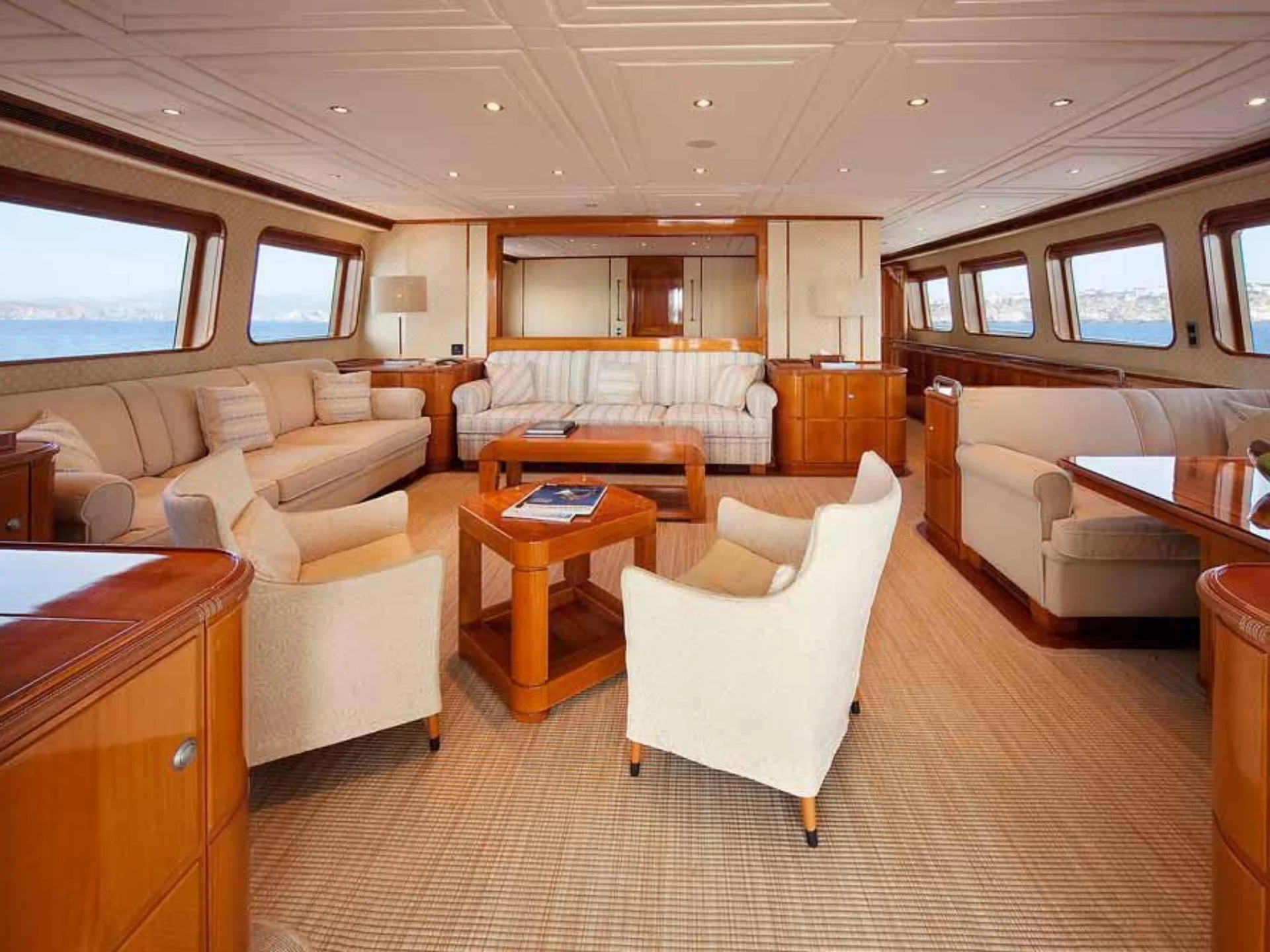 FONERS | Custom Royal 150 - Custom