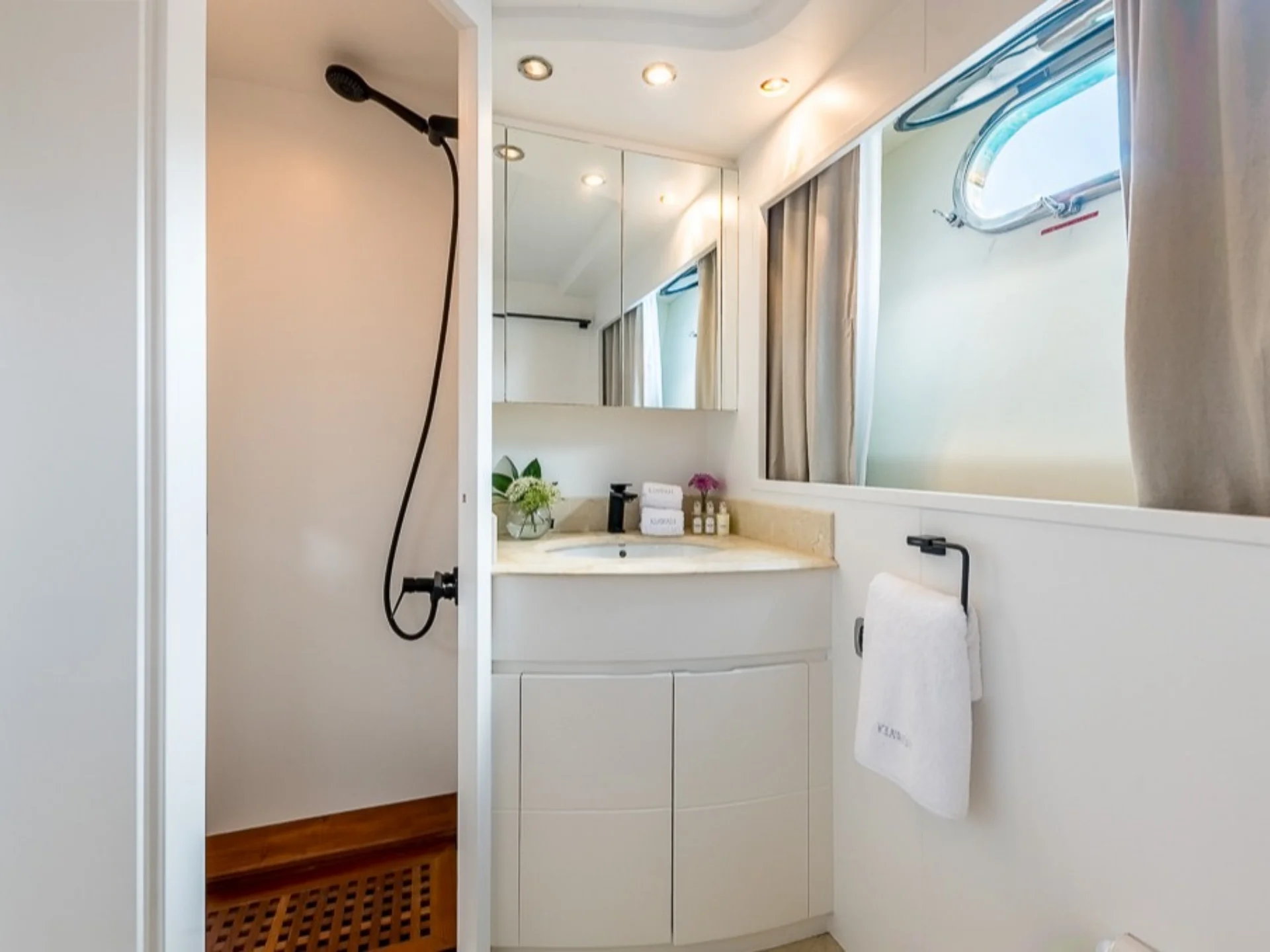 KIAWAH II | Astondoa 95 - Astondoa