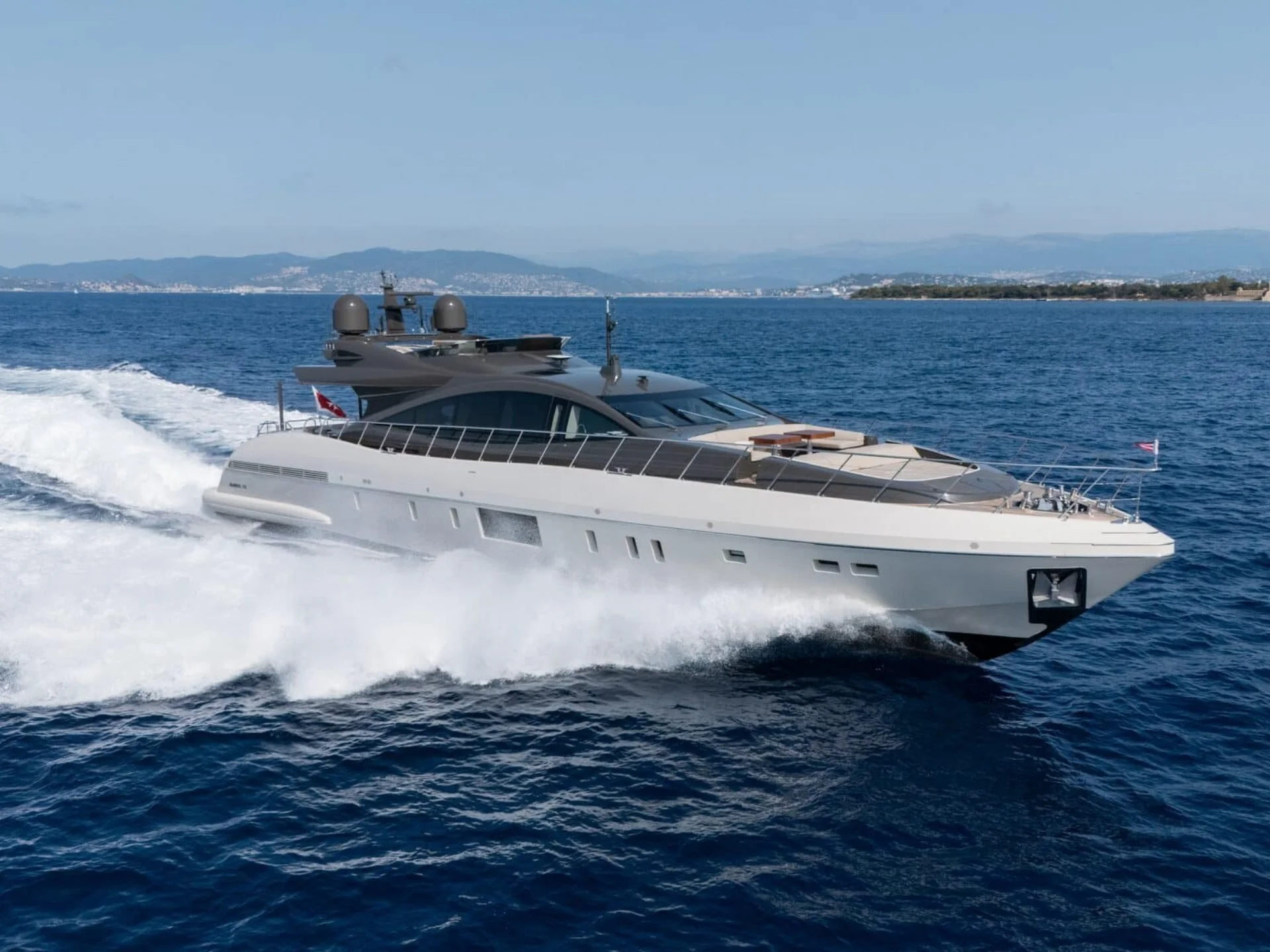 FANAMAX | Mangusta 110 - Mangusta