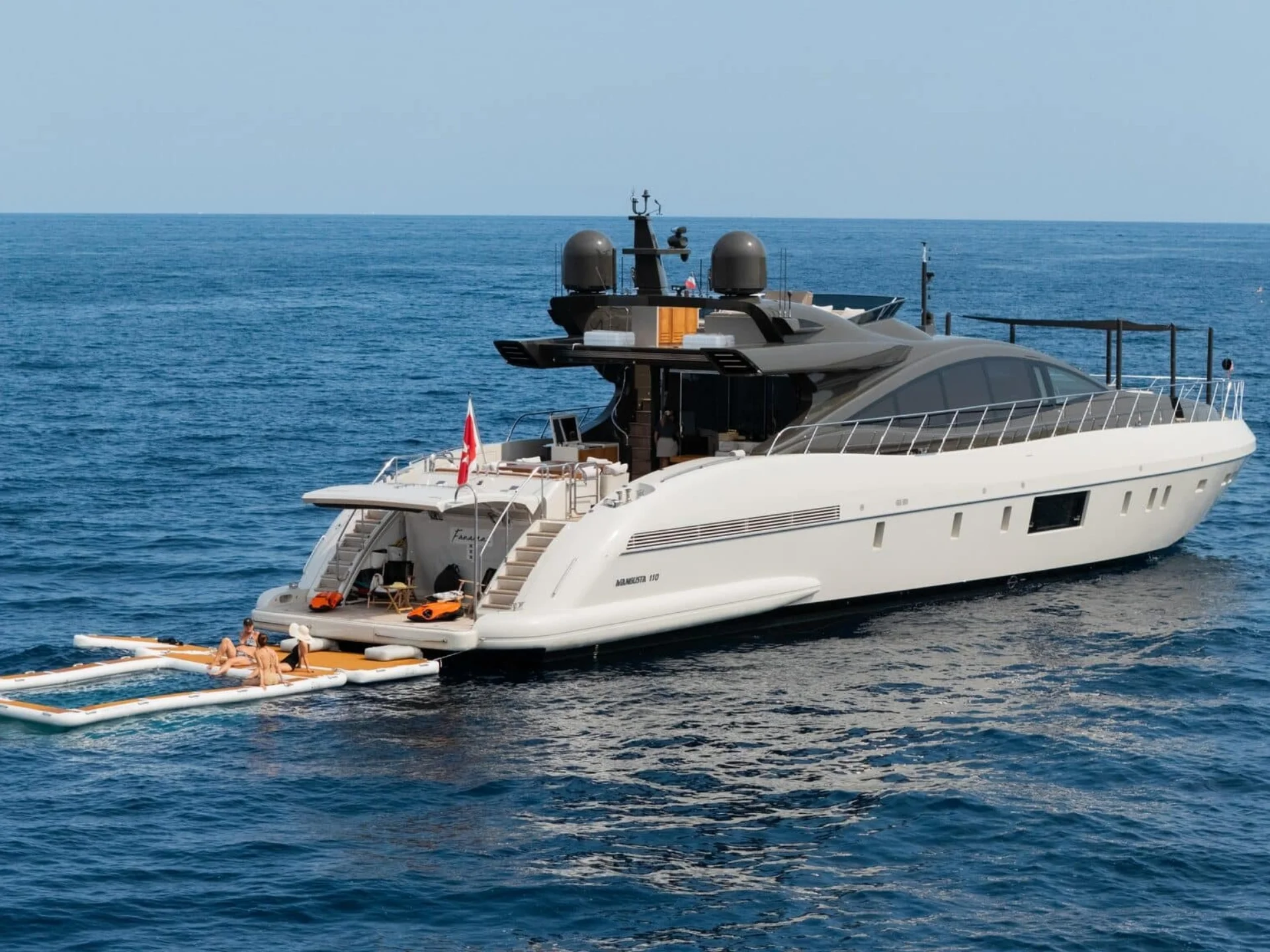 FANAMAX | Mangusta 110 - Mangusta