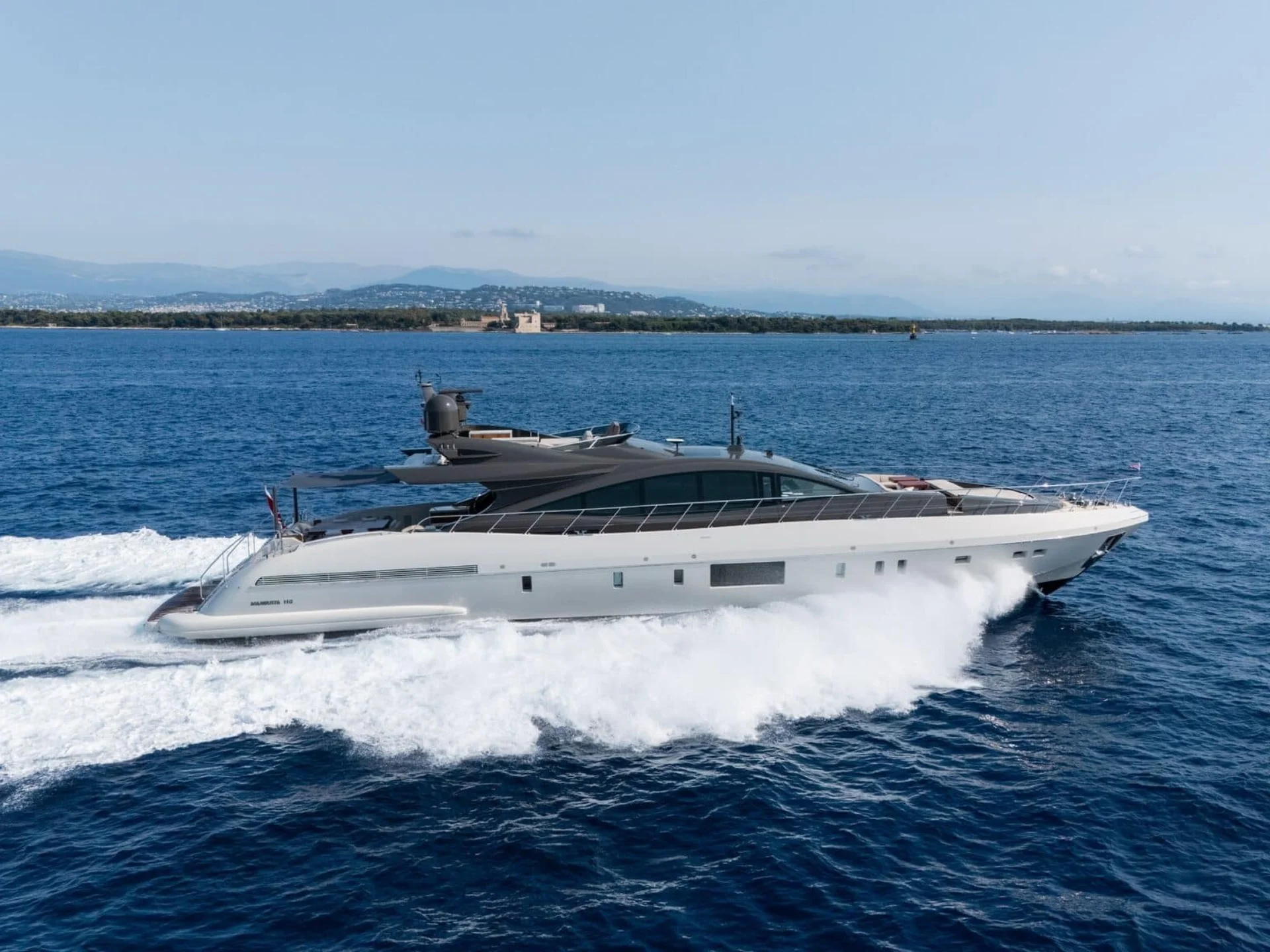 FANAMAX | Mangusta 110 - Mangusta