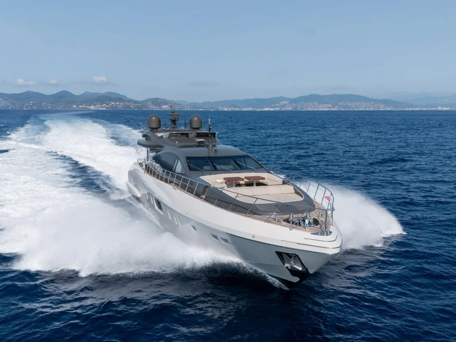 FANAMAX | Mangusta 110 - Mangusta