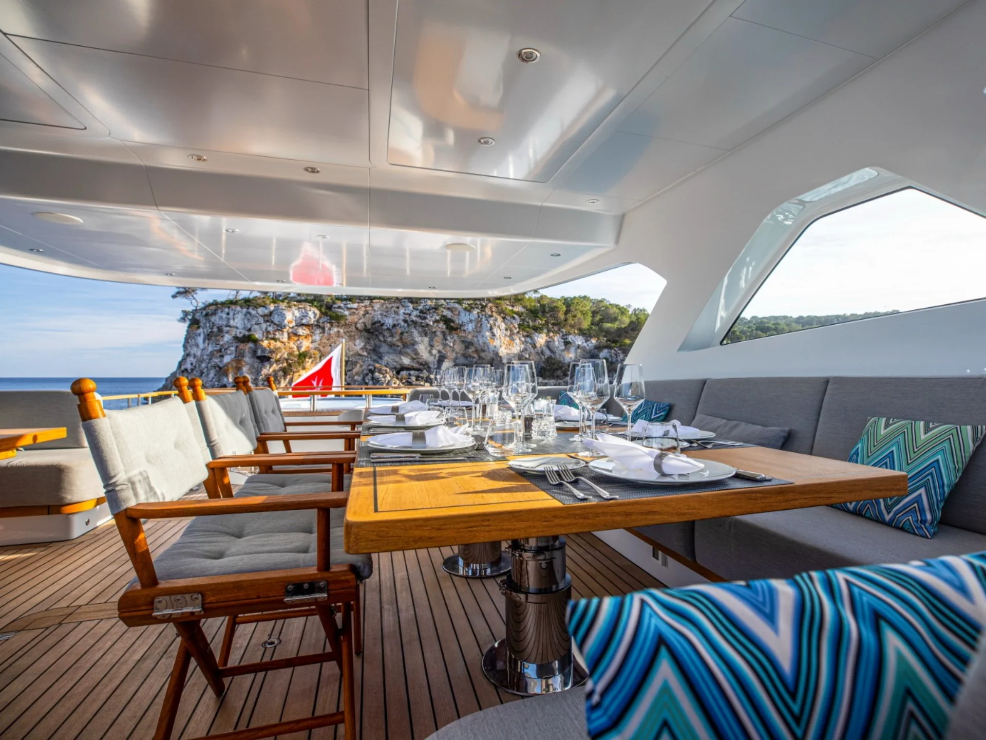 DELTA ONE  |  Mulder ThirtySix - Mulder