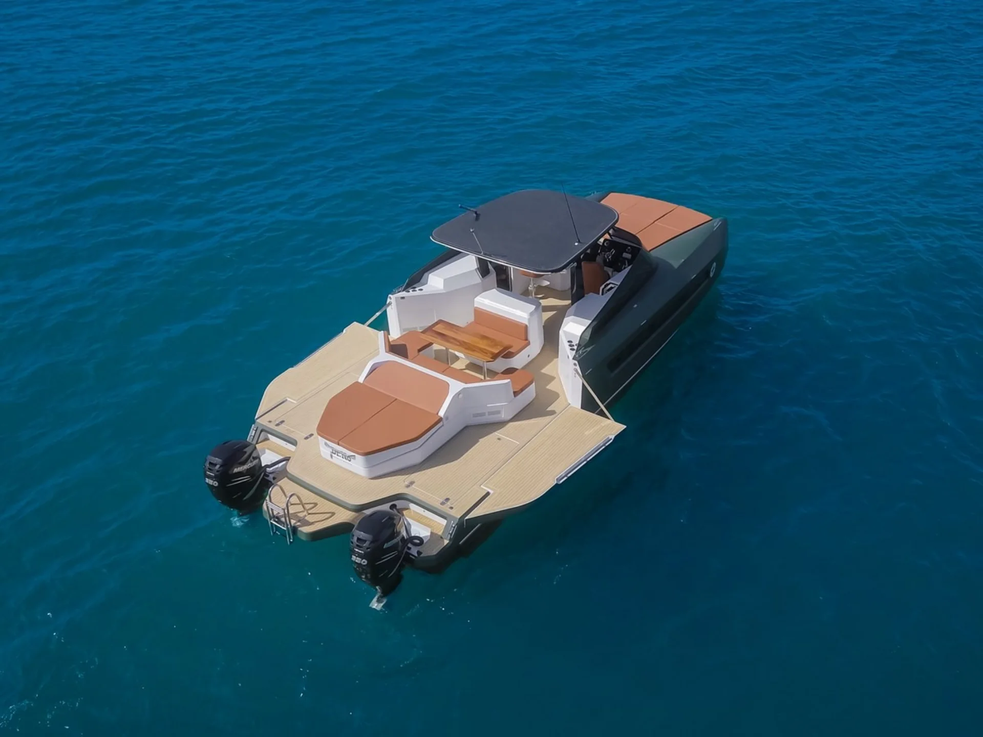 HOUSE OF HÜTTER DR. NO  |  Grand Tourer GT - Other