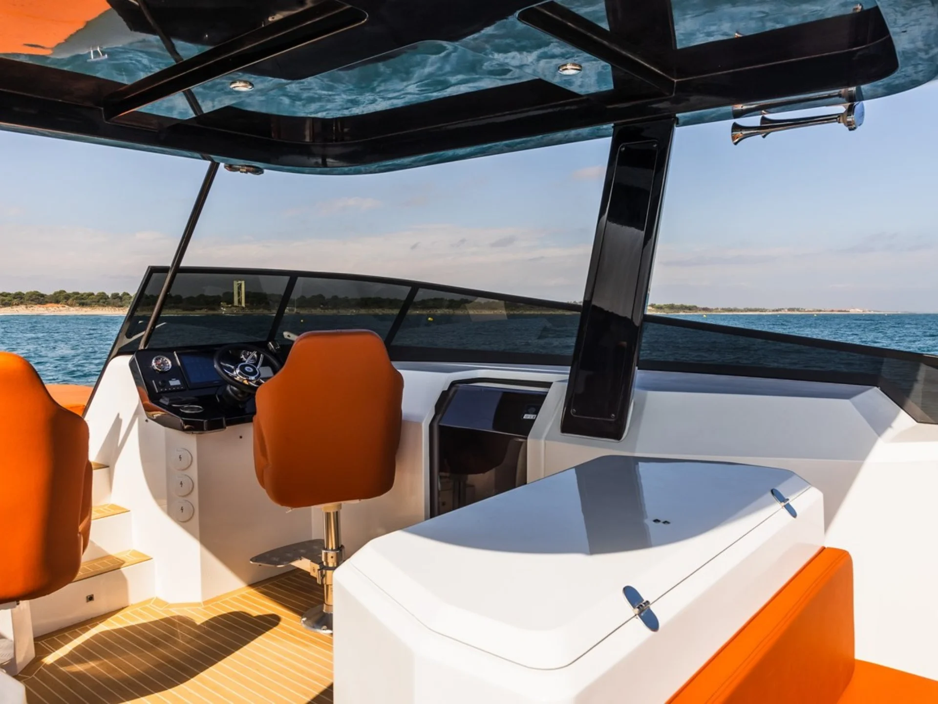 HOUSE OF HÜTTER DR. NO  |  Grand Tourer GT - Other