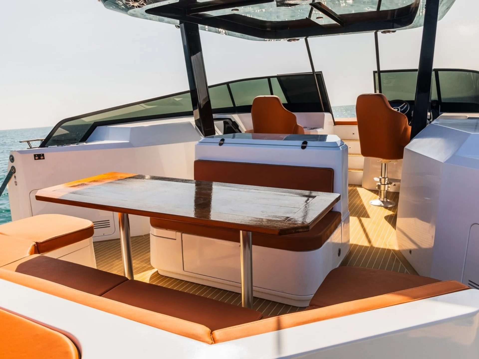 HOUSE OF HÜTTER DR. NO  |  Grand Tourer GT - Other