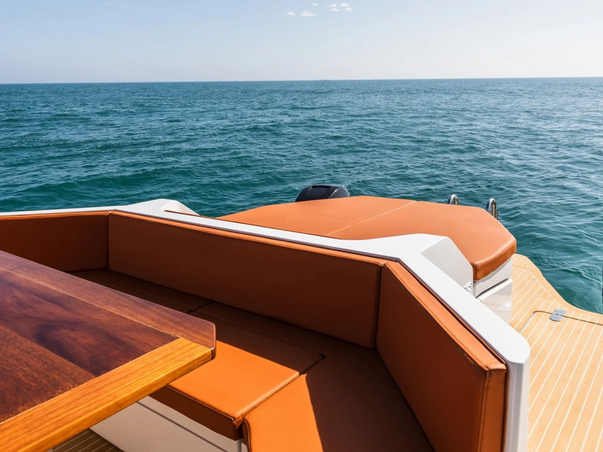 HOUSE OF HÜTTER DR. NO  |  Grand Tourer GT - Other