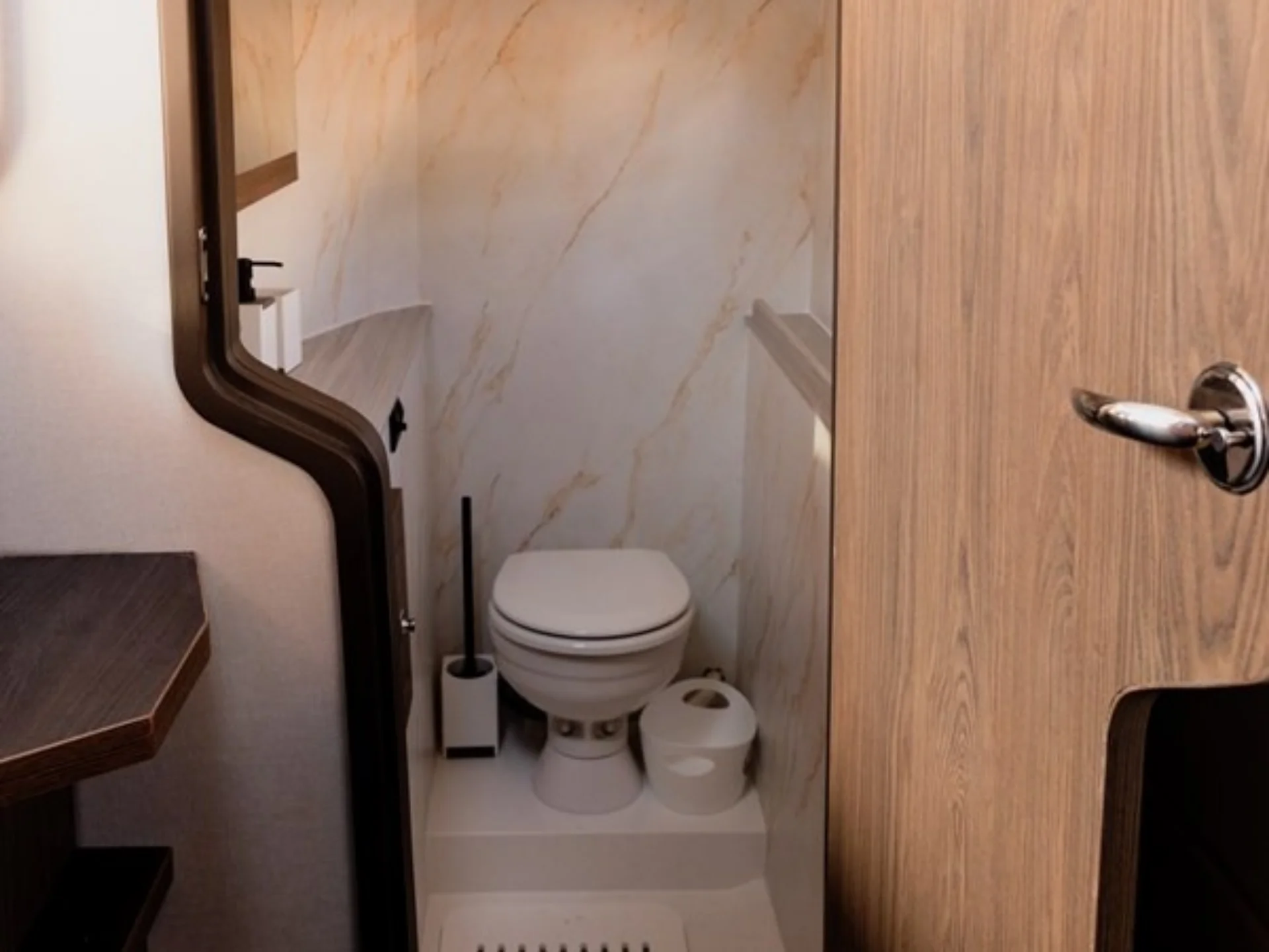 HOUSE OF HÜTTER DR. NO  |  Grand Tourer GT - Other