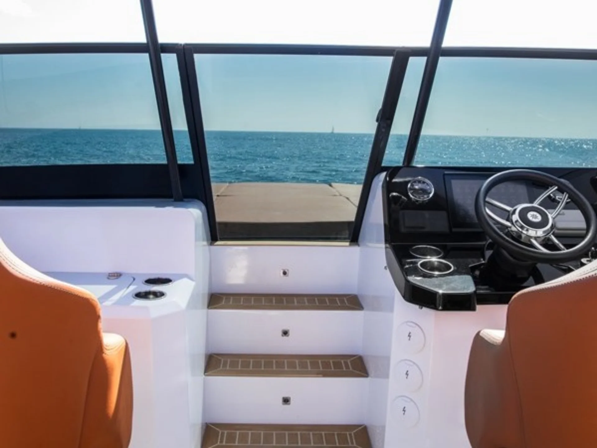 HOUSE OF HÜTTER DR. NO  |  Grand Tourer GT - Other