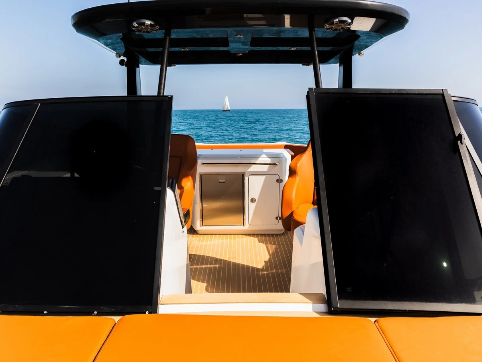 HOUSE OF HÜTTER DR. NO  |  Hütter GT - Other