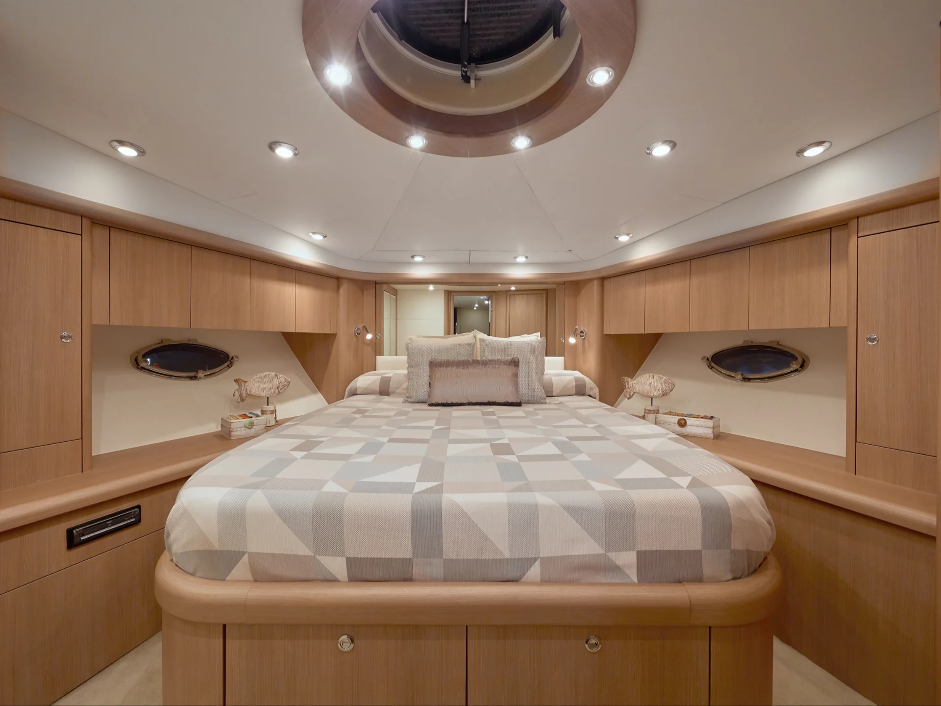 NUMBER 9 | Sunseeker Predator 72 - Sunseeker