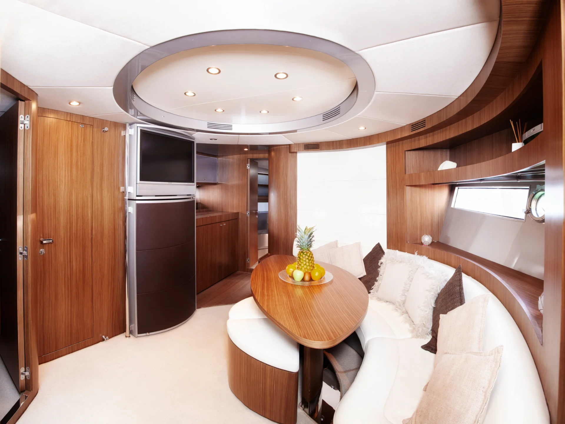 INVICTUS | Riva Rivale 52 - Riva