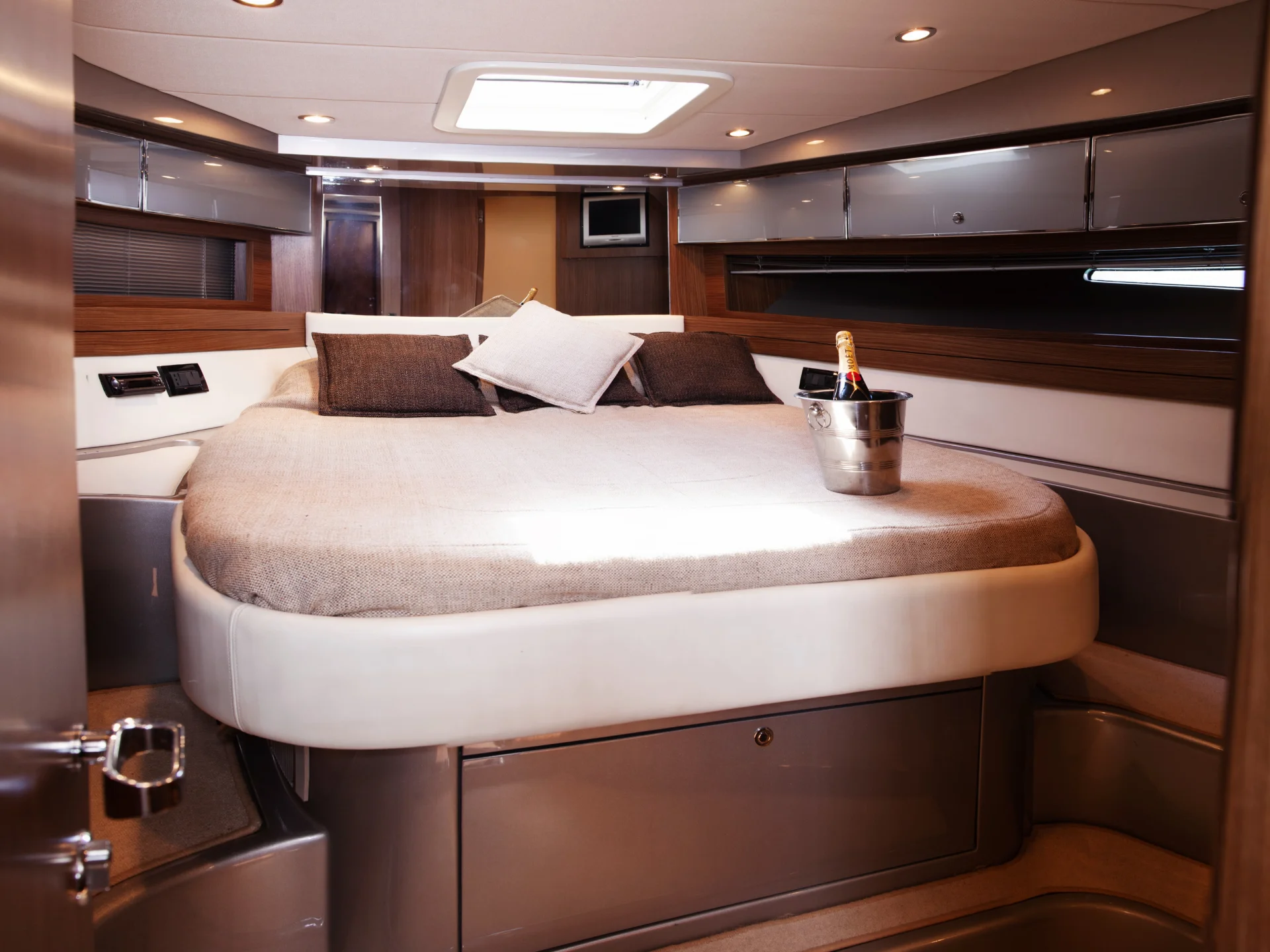 INVICTUS | Riva Rivale 52 - Riva