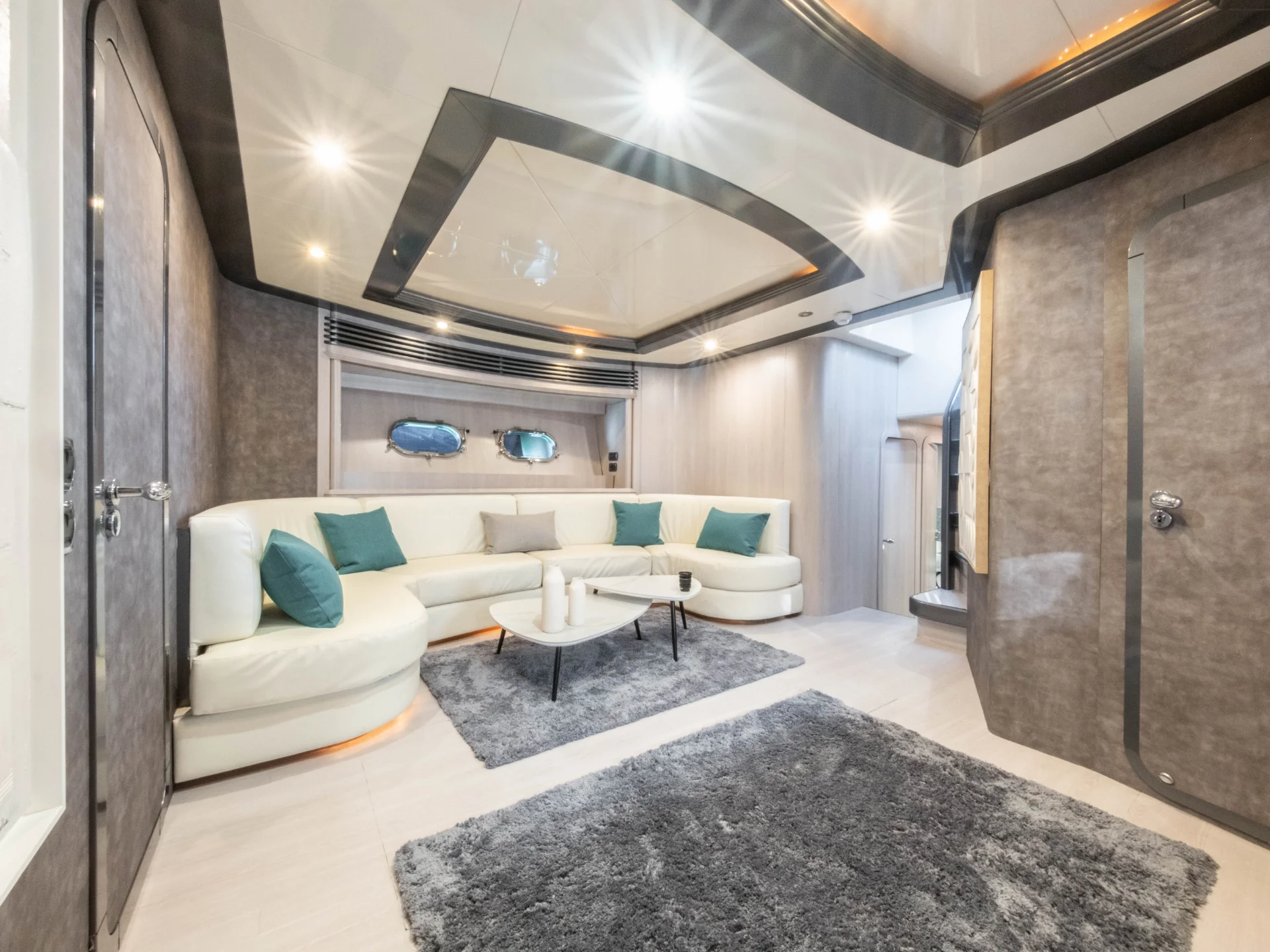 SHADY | Baia Panther 80 - Baia