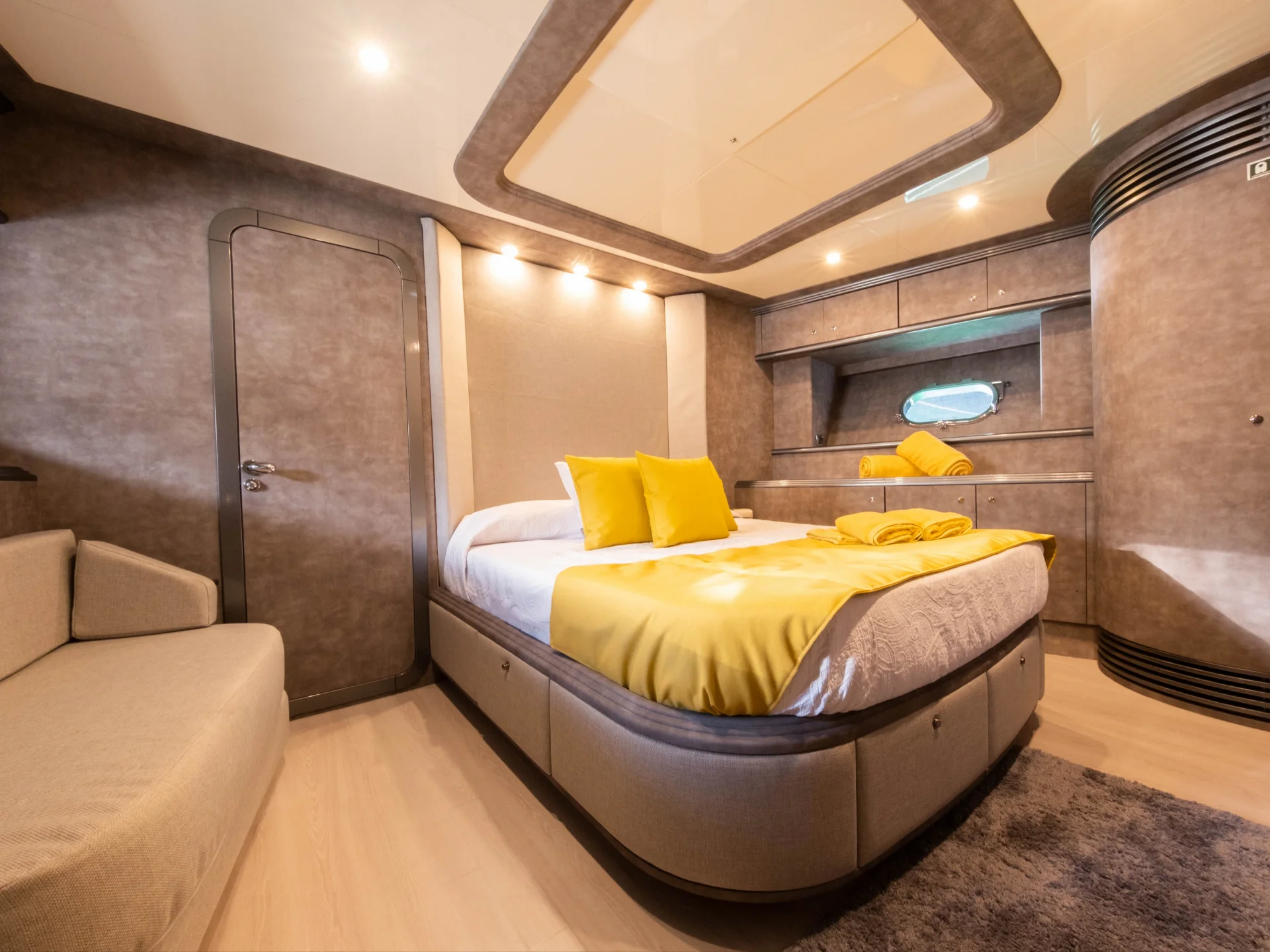 SHADY | Baia Panther 80 - Baia