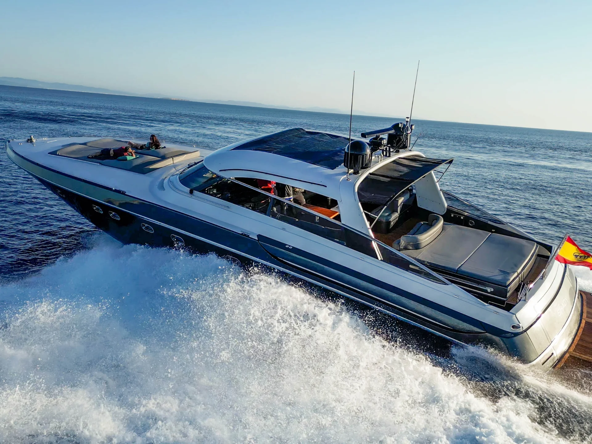 SHADY | Baia Panther 80 - Baia