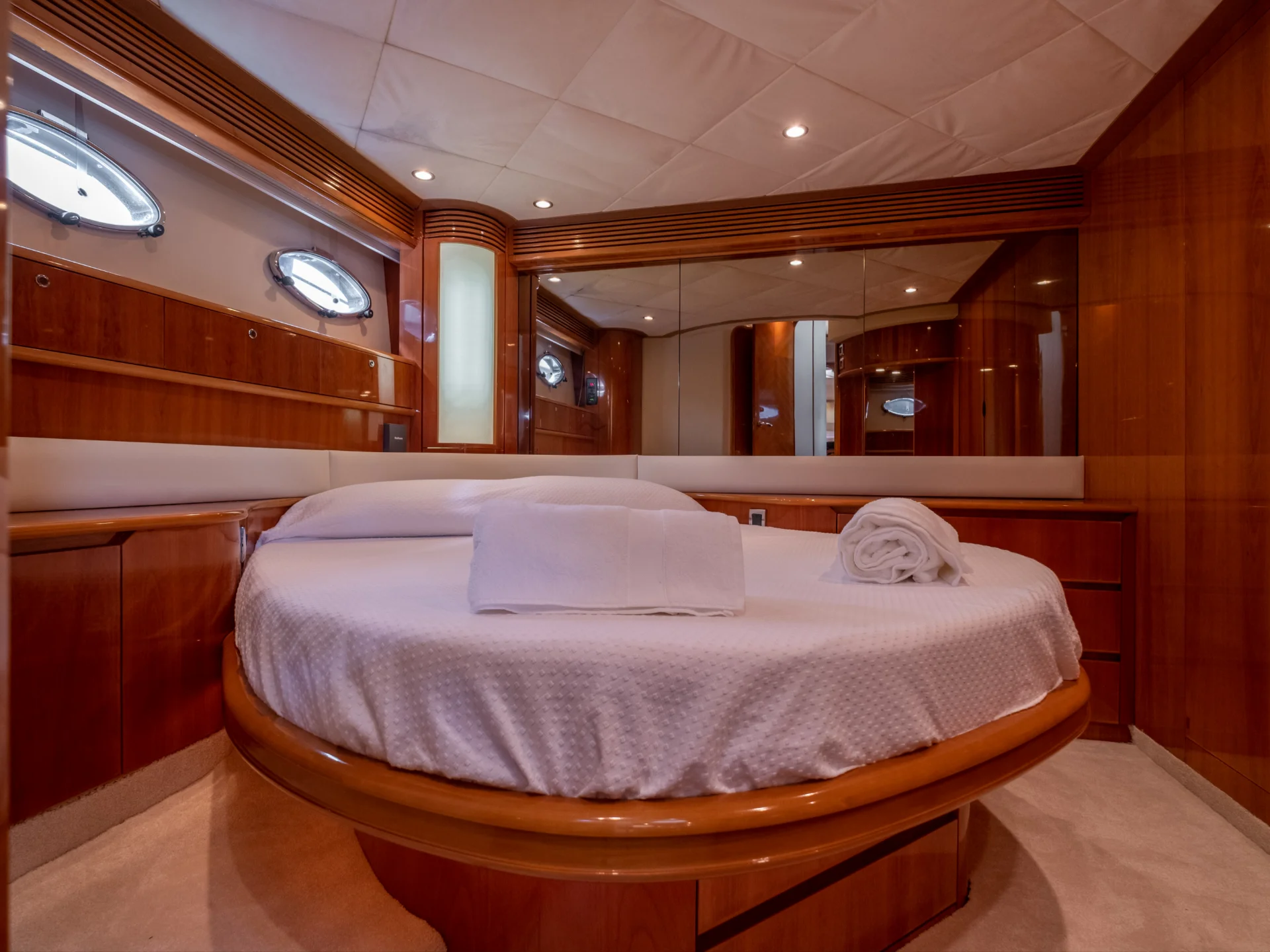 CRETA | Princess V65 - Princess