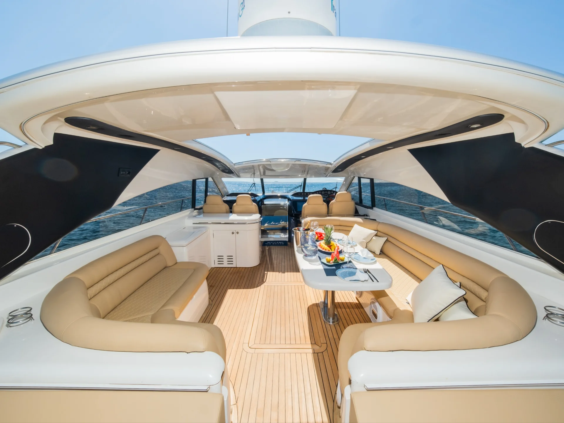 CRETA | Princess V65 - Princess