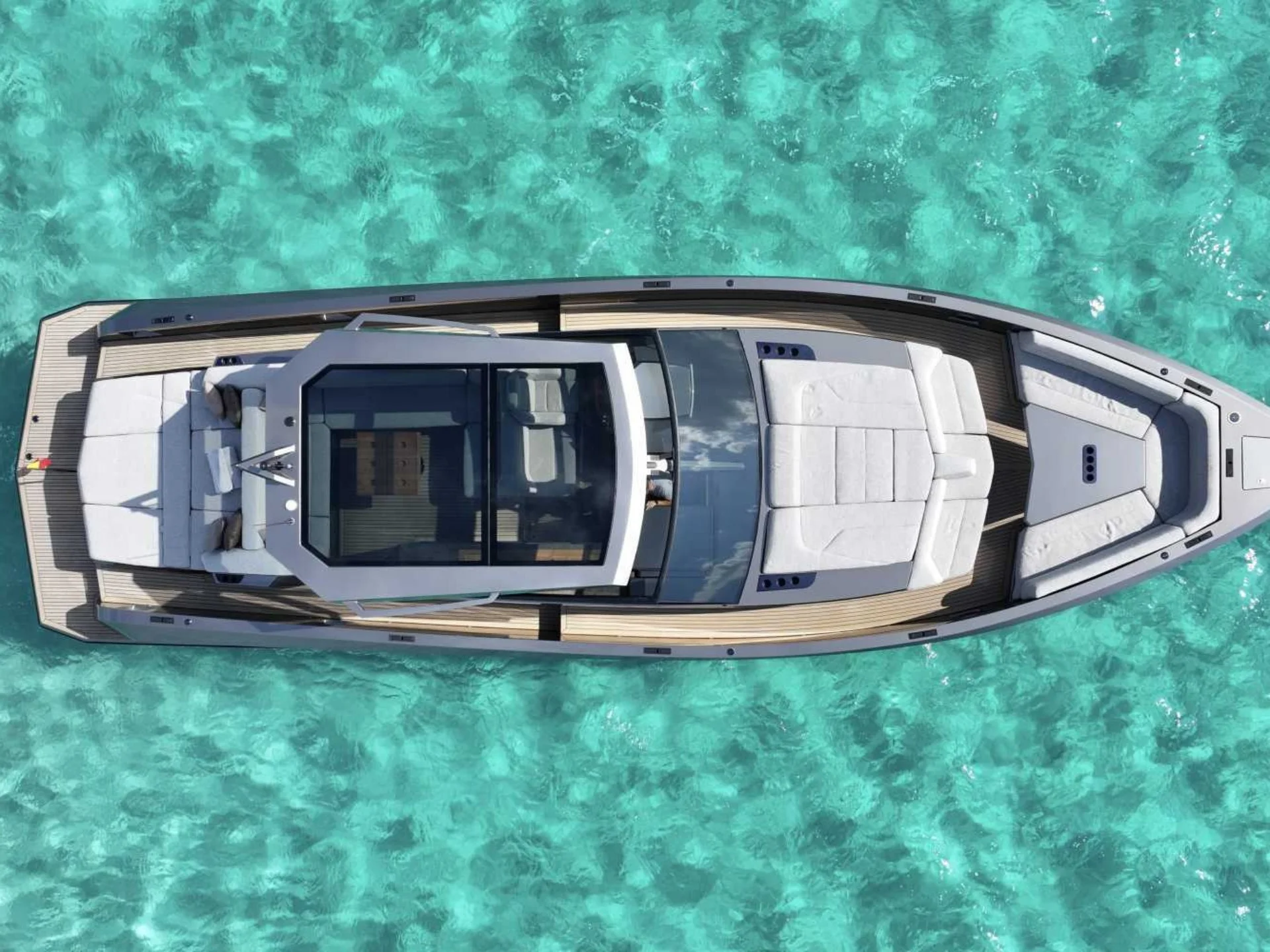 CASA ATLANTIS | Vanquish VQ52 - Vanquish