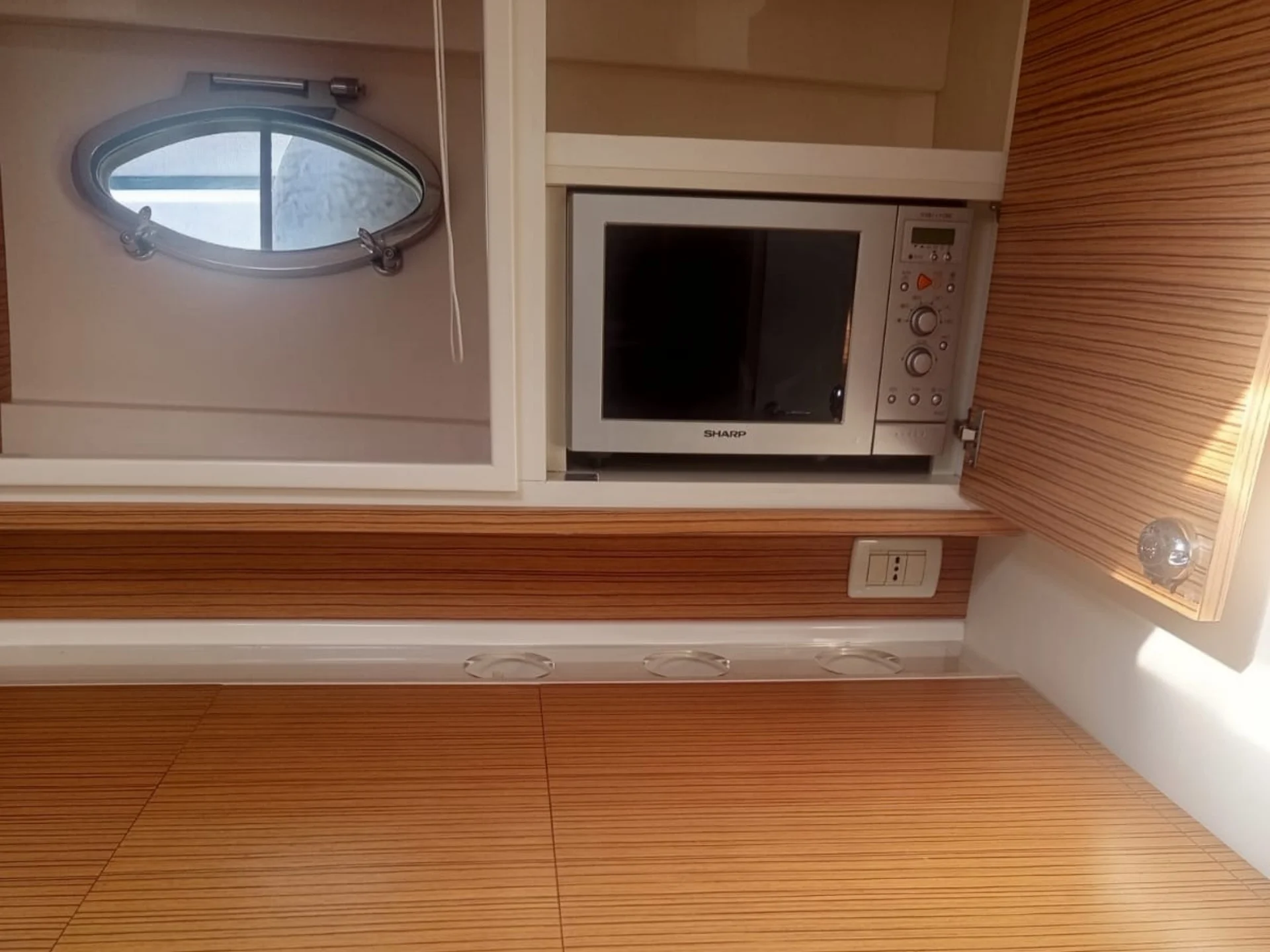 SWEET CAROLINE | Itama 40 - Itama