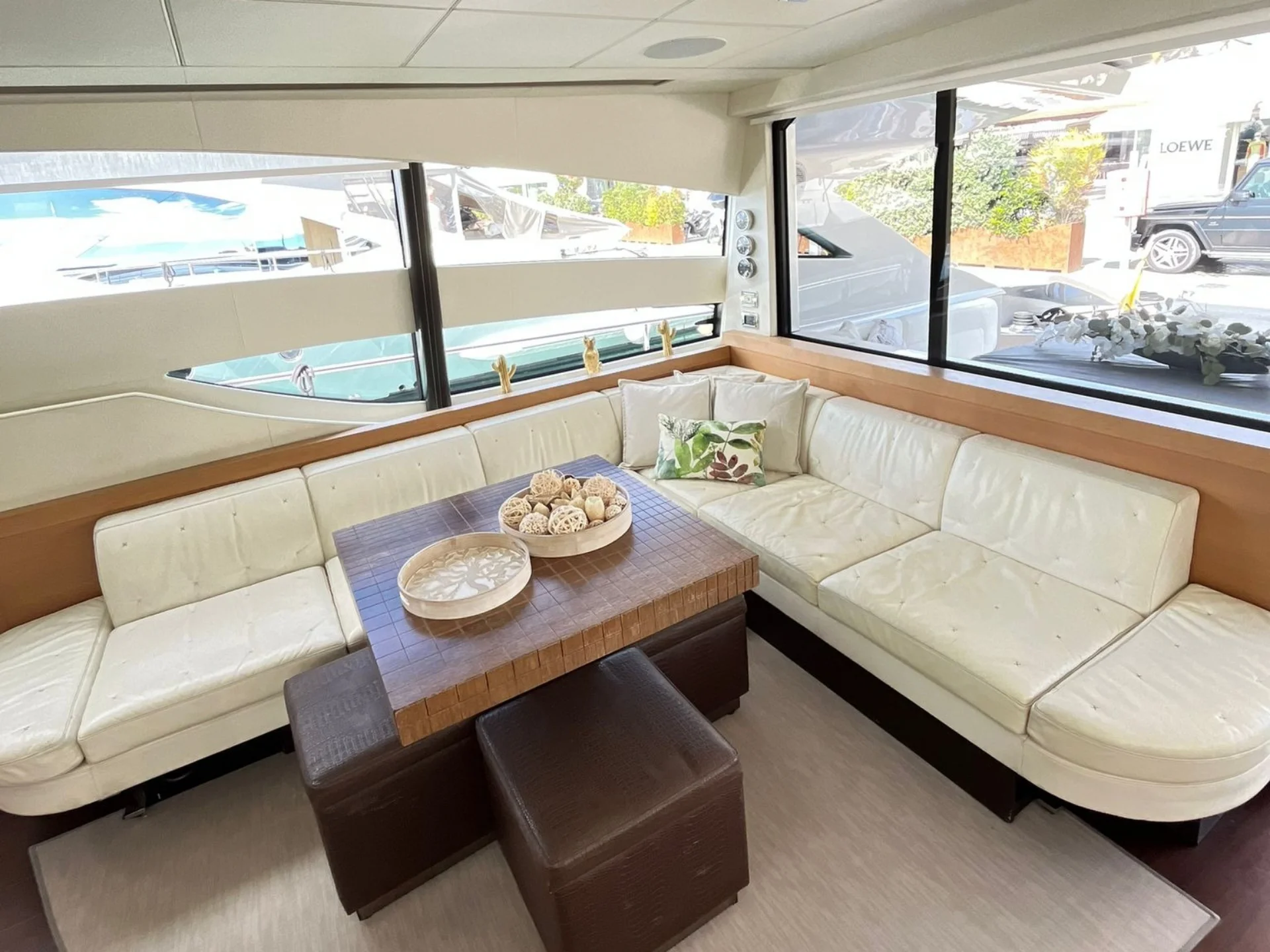 LEGENDARY | Pershing 72 - Pershing