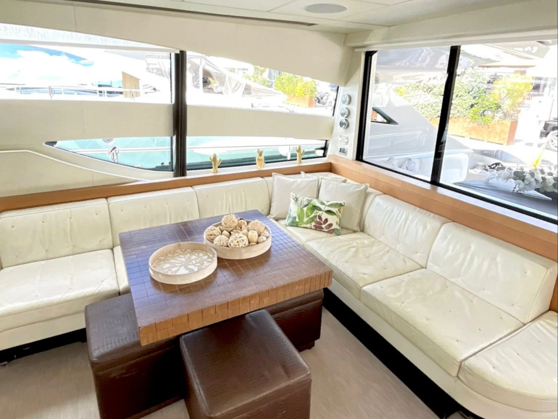 LEGENDARY | Pershing 72 - Pershing