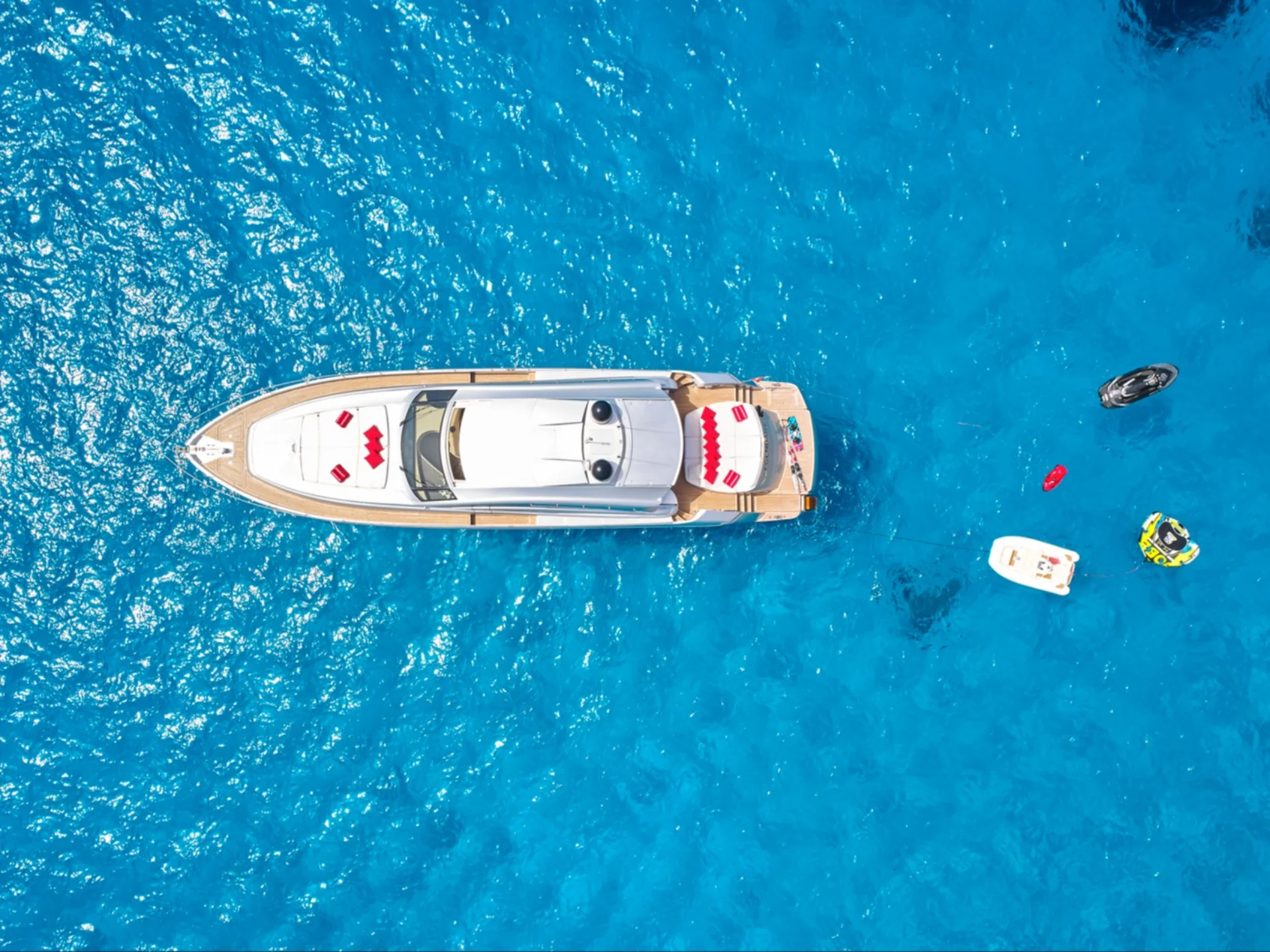 LEGENDARY | Pershing 72 - Pershing