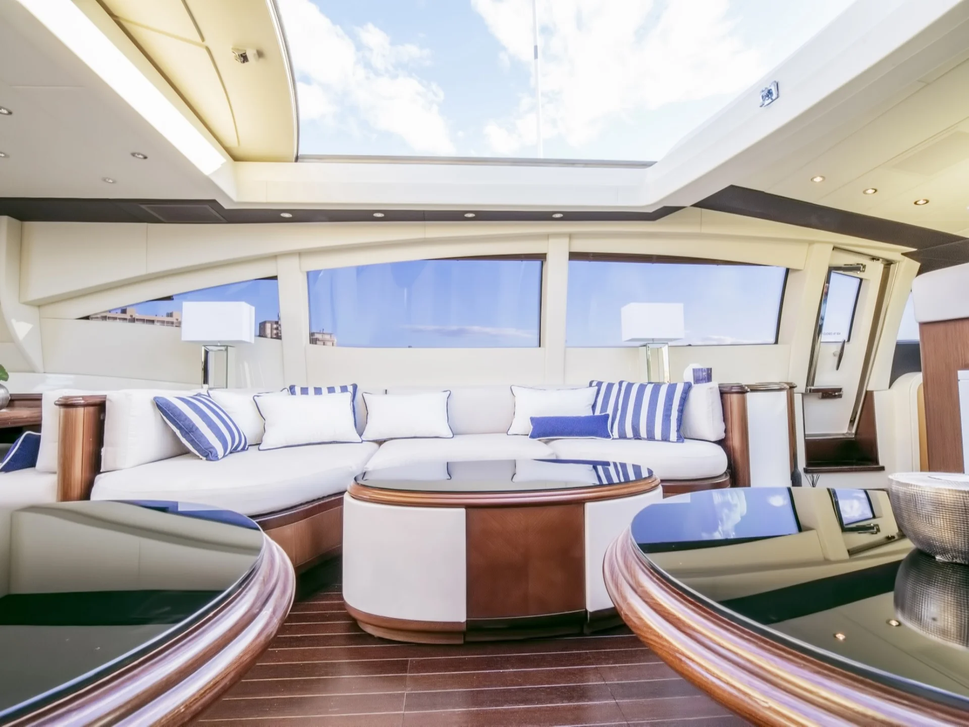 CHILL OUT | Mangusta 92 - Mangusta