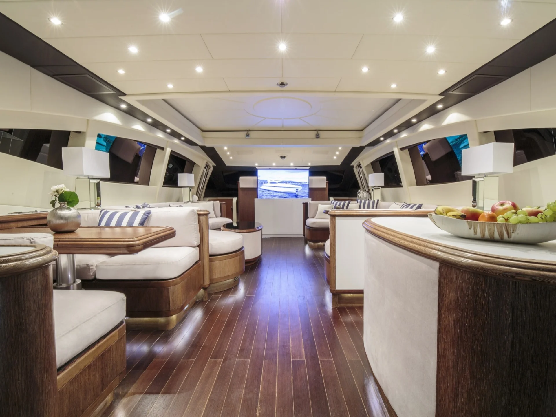 CHILL OUT | Mangusta 92 - Mangusta