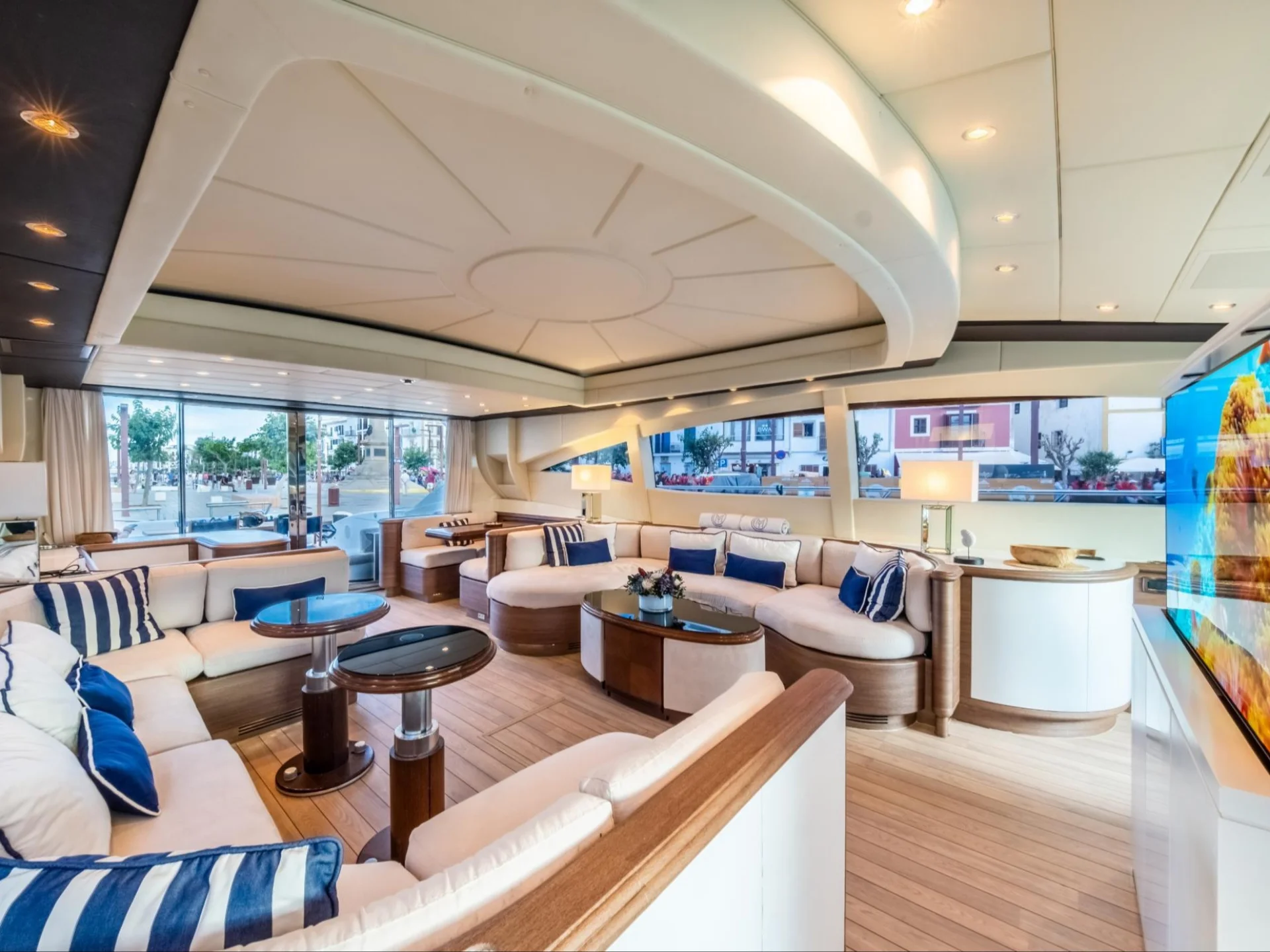 CHILL OUT | Mangusta 92 - Mangusta