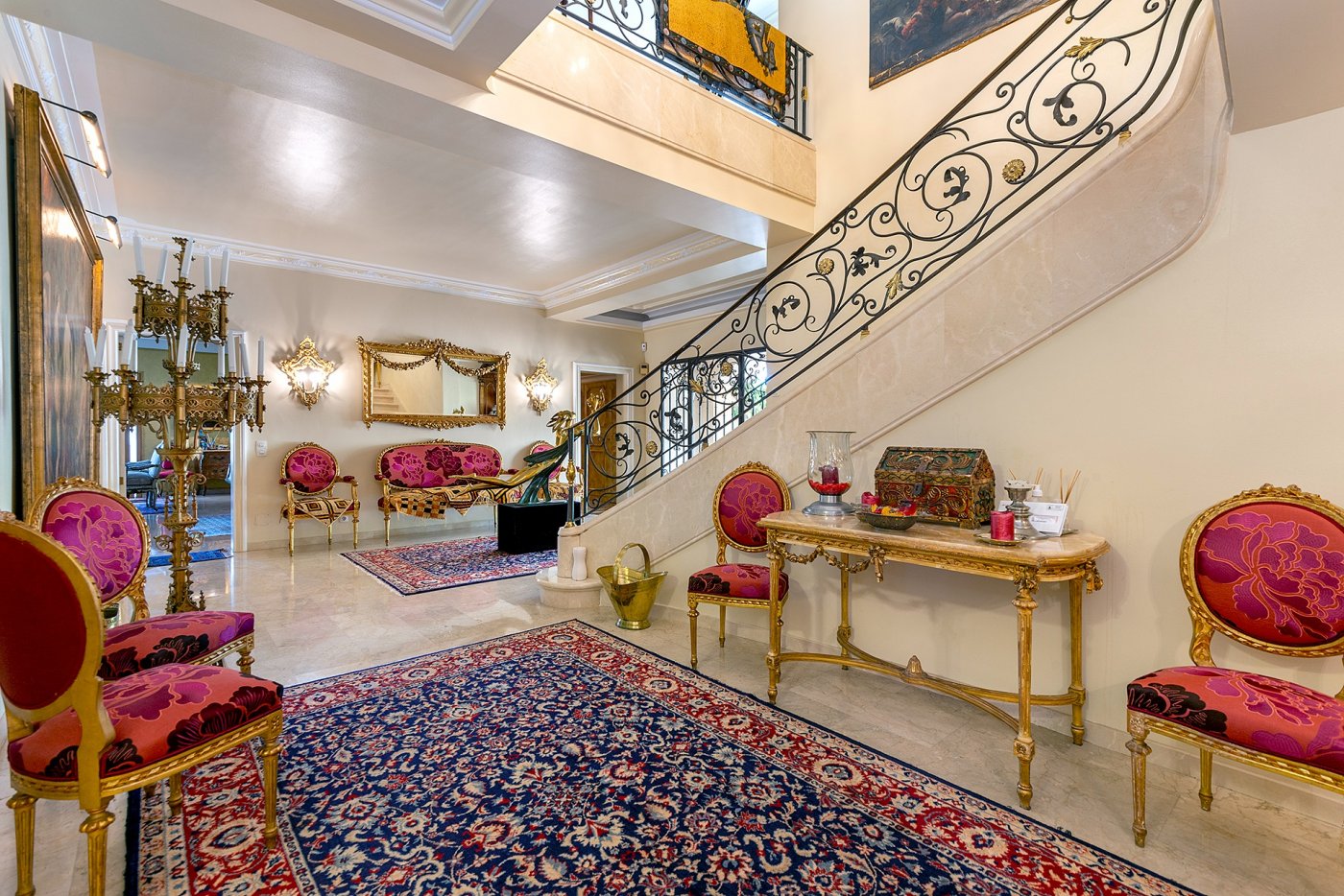 Elegantes Anwesen mit Panoramablick in Genova