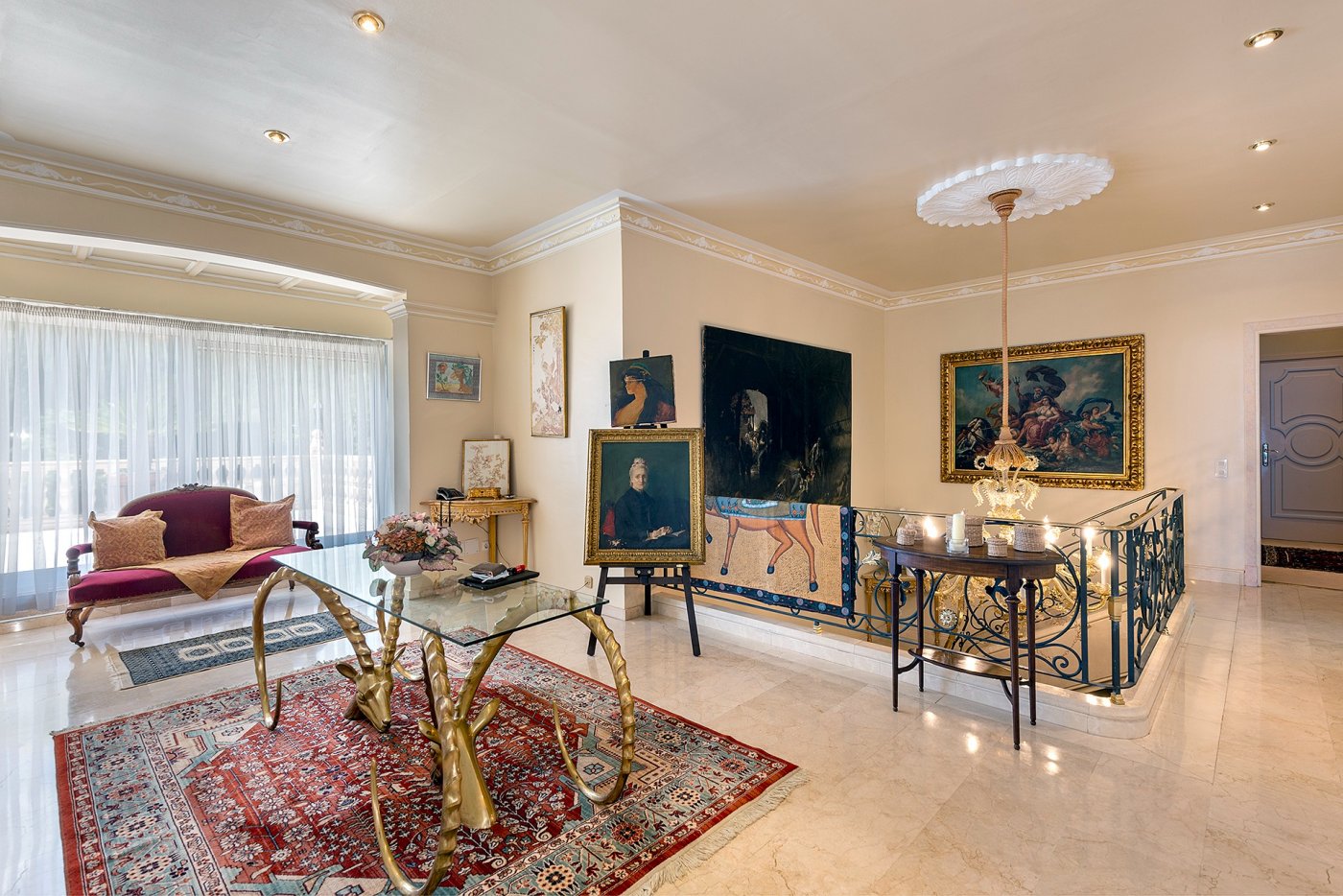 Elegantes Anwesen mit Panoramablick in Genova