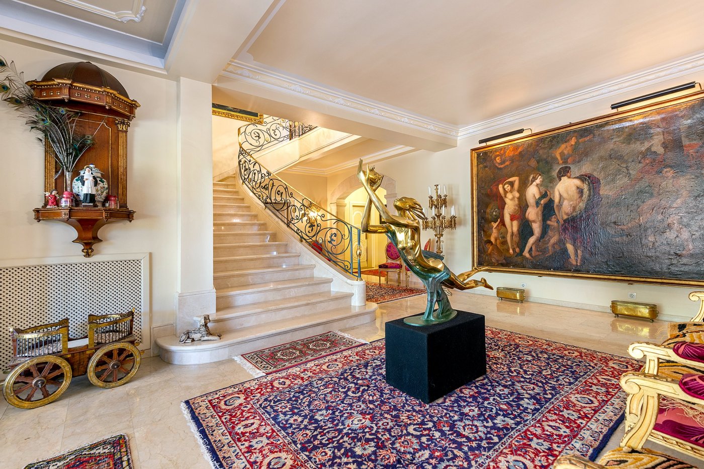 Elegantes Anwesen mit Panoramablick in Genova