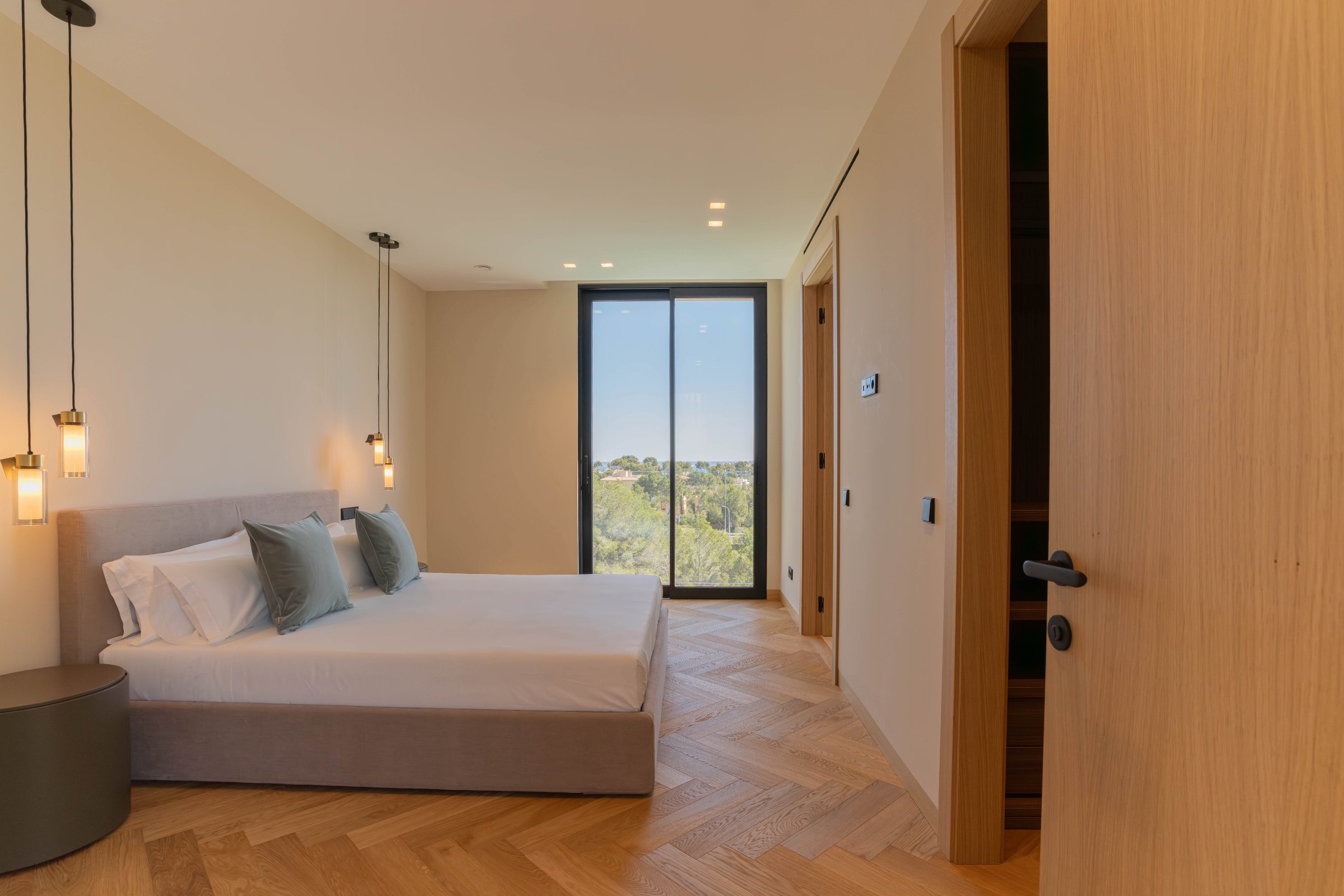 Vita di Lusso a Costa d’en Blanes con Vista Mare Aperta