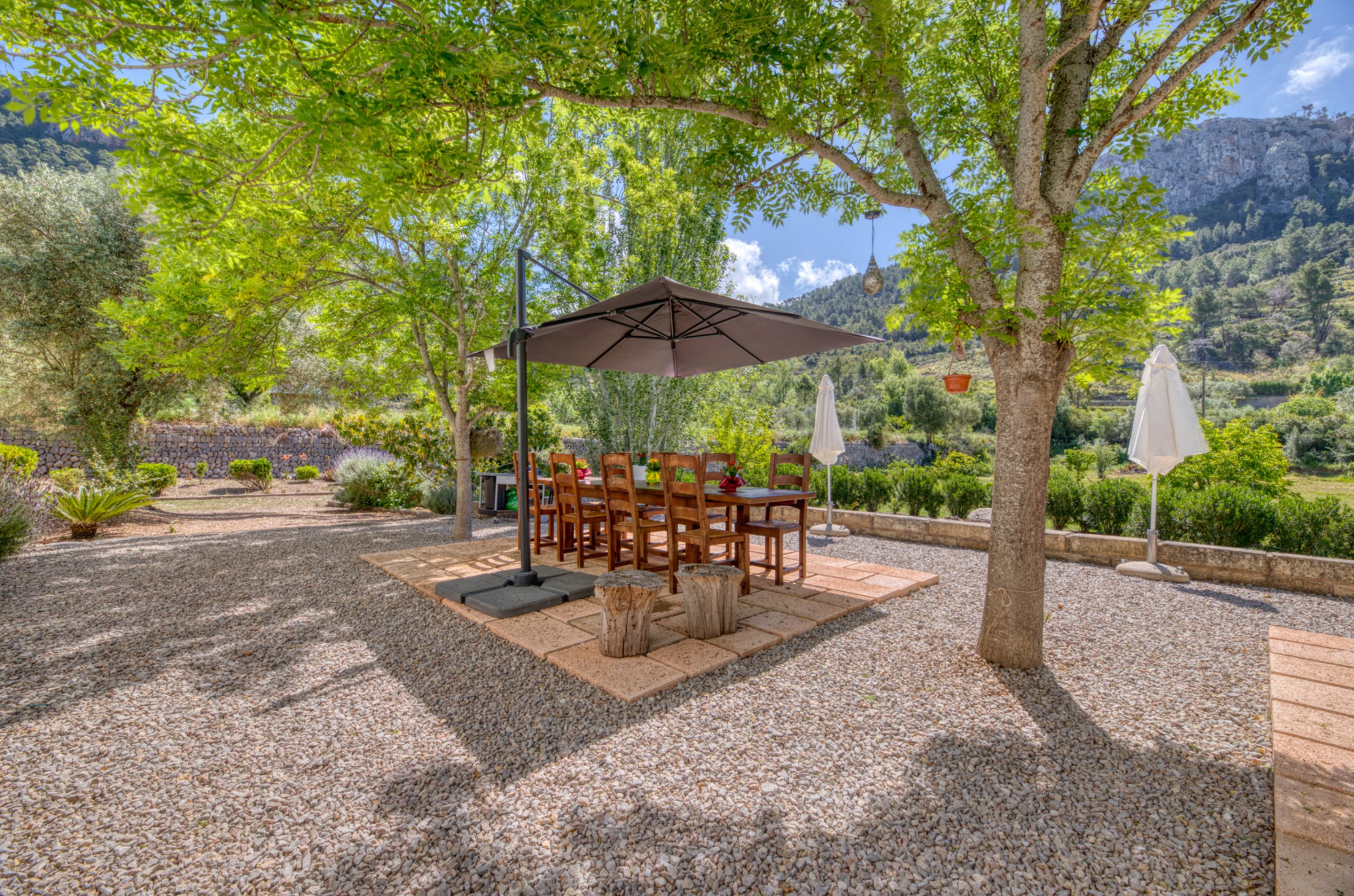 Charming villa in a prime natural setting in Esporles  - Photo 4
