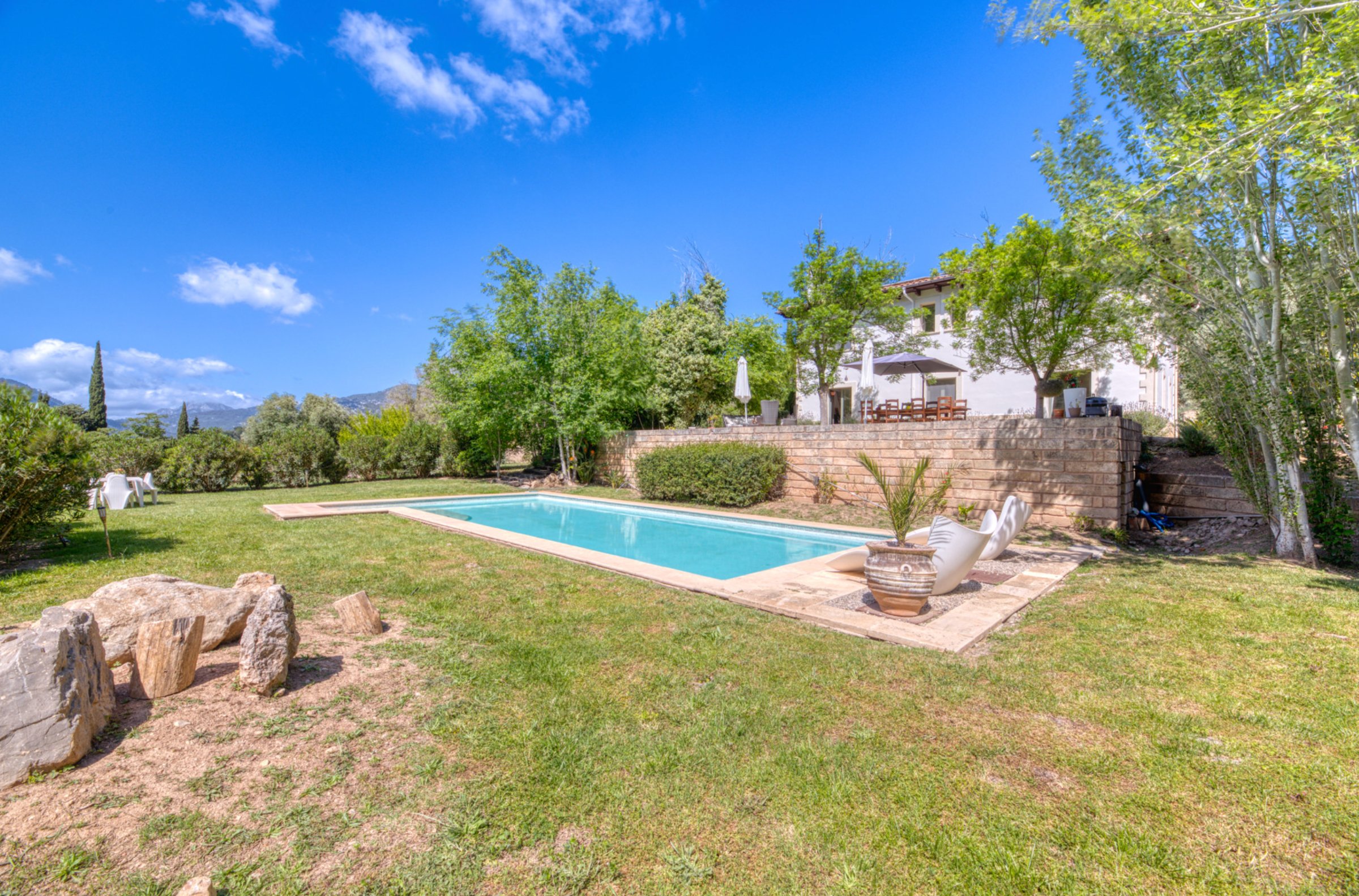 Charming villa in a prime natural setting in Esporles  - Photo 3