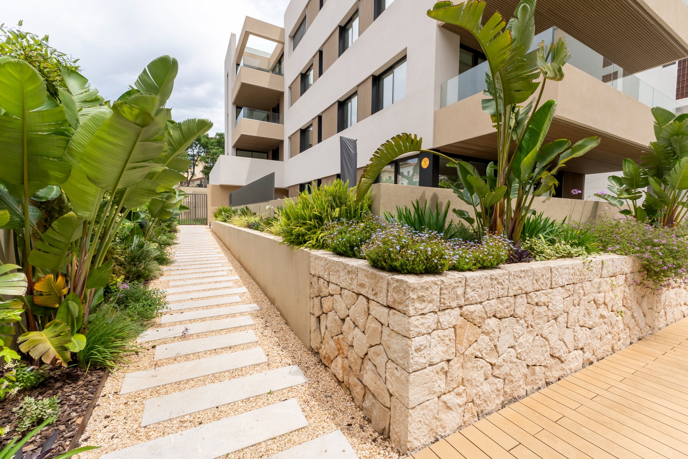 Modern Penthouse with Private Rooftop ,Plunge Pool in Son Armadams - Photo 3