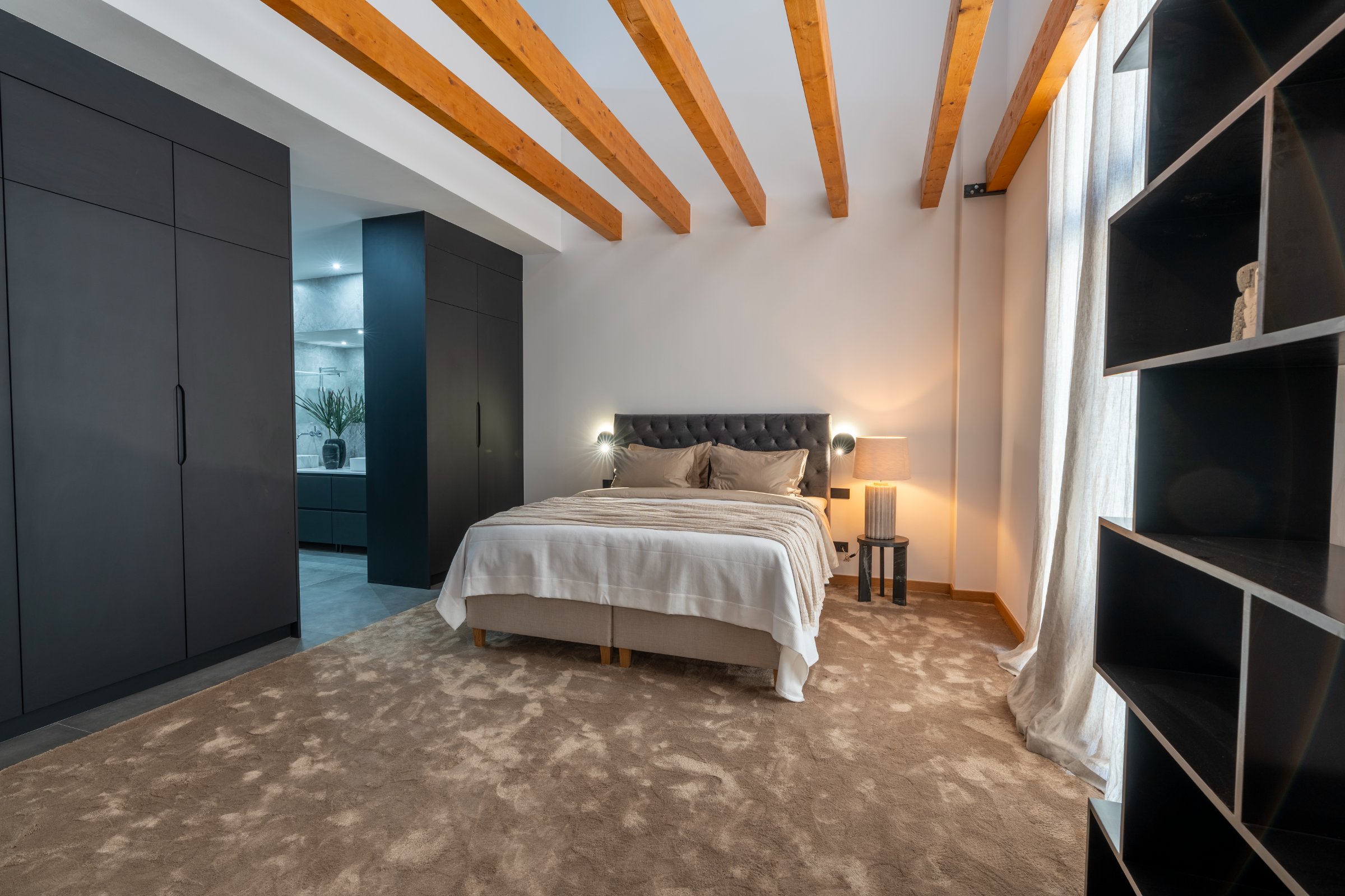Designer Loft with Spectacular Rooftop Terrace in Santa Catalina