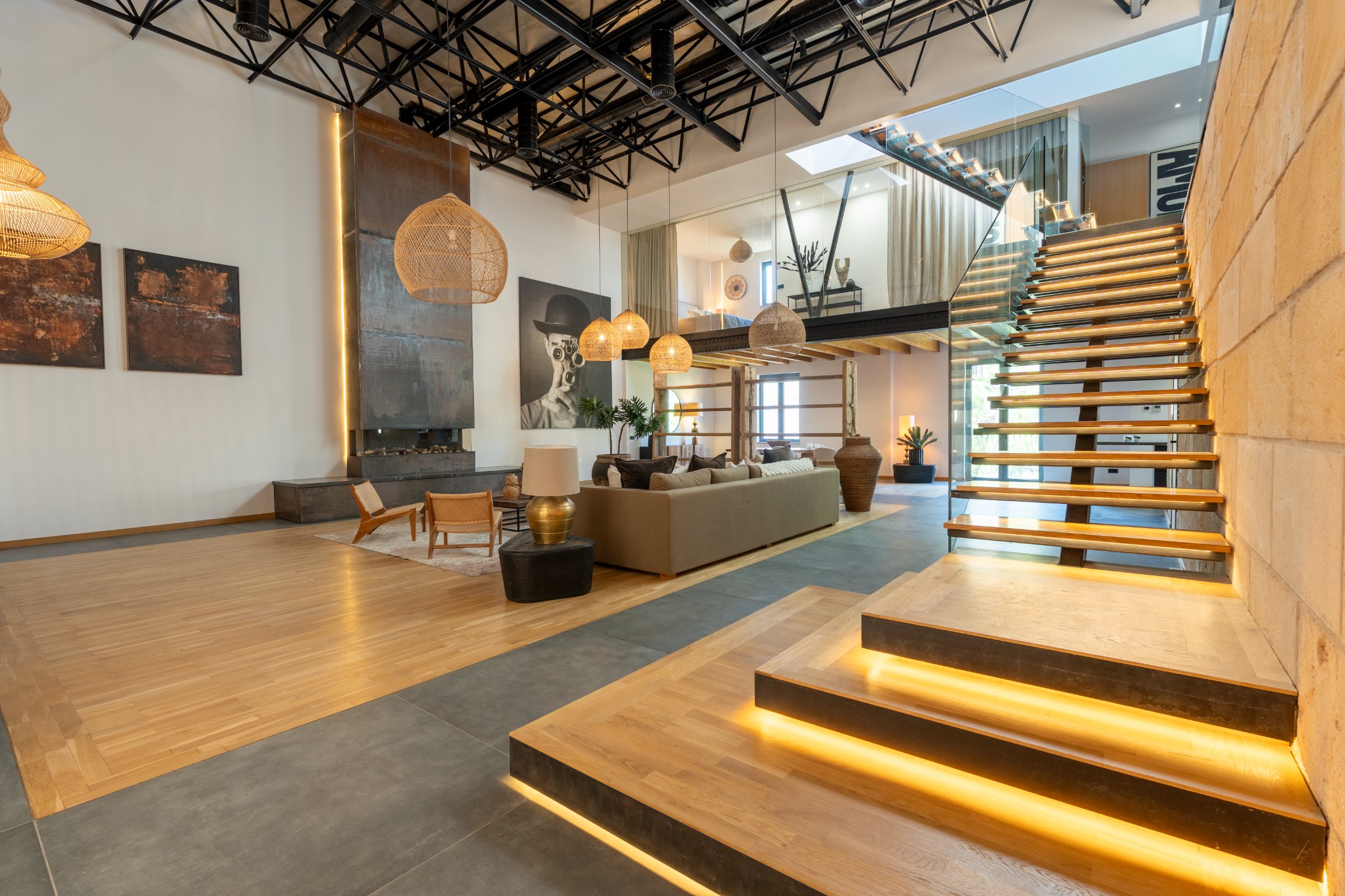 Designer Loft with Spectacular Rooftop Terrace in Santa Catalina
