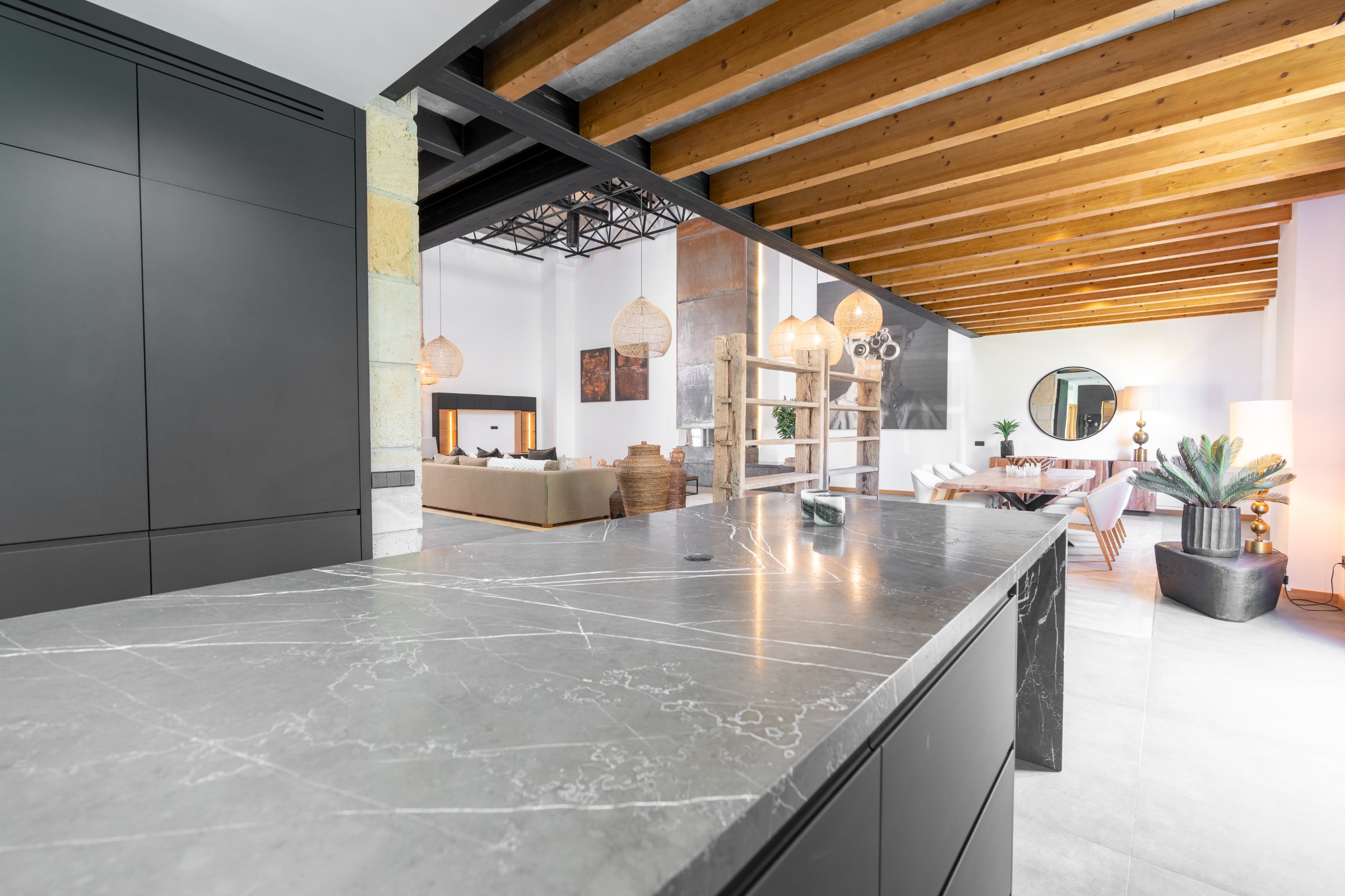 Designer Loft with Spectacular Rooftop Terrace in Santa Catalina