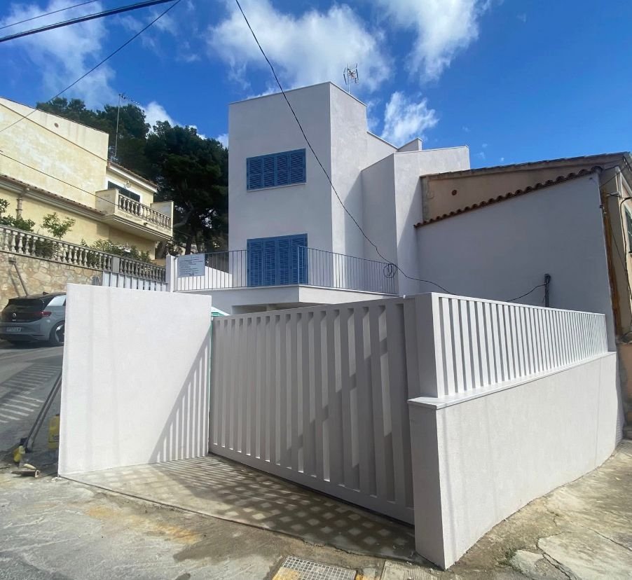 Townhouse with Sea Views and private Rooftop Terrace in Genova  - Photo 4