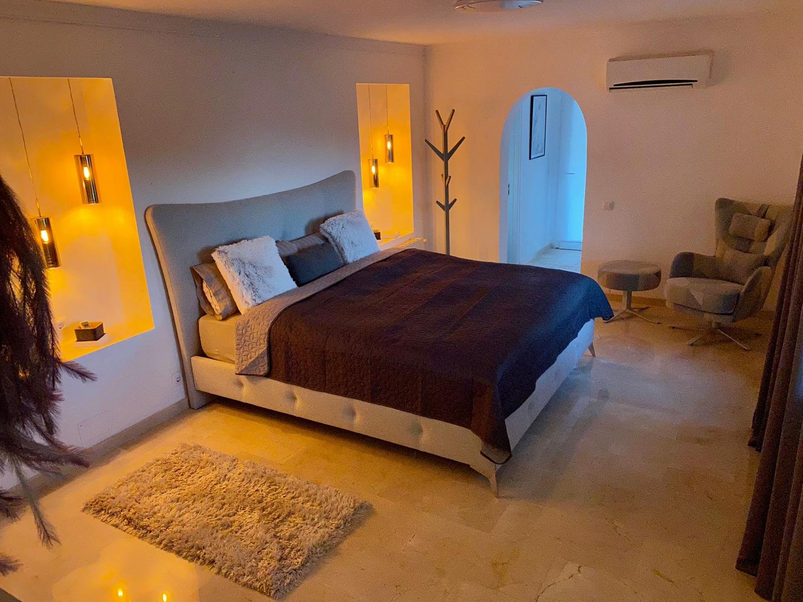 Contemporary Villa with Sea Views and Timeless Elegance