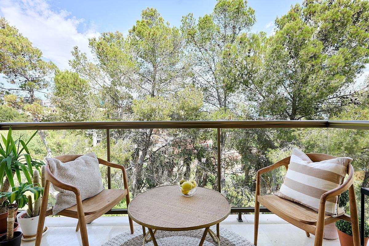 Fein ausgestattete Wohnung mit Dachterrasse und beeindruckendem Meerblick in Cala Major