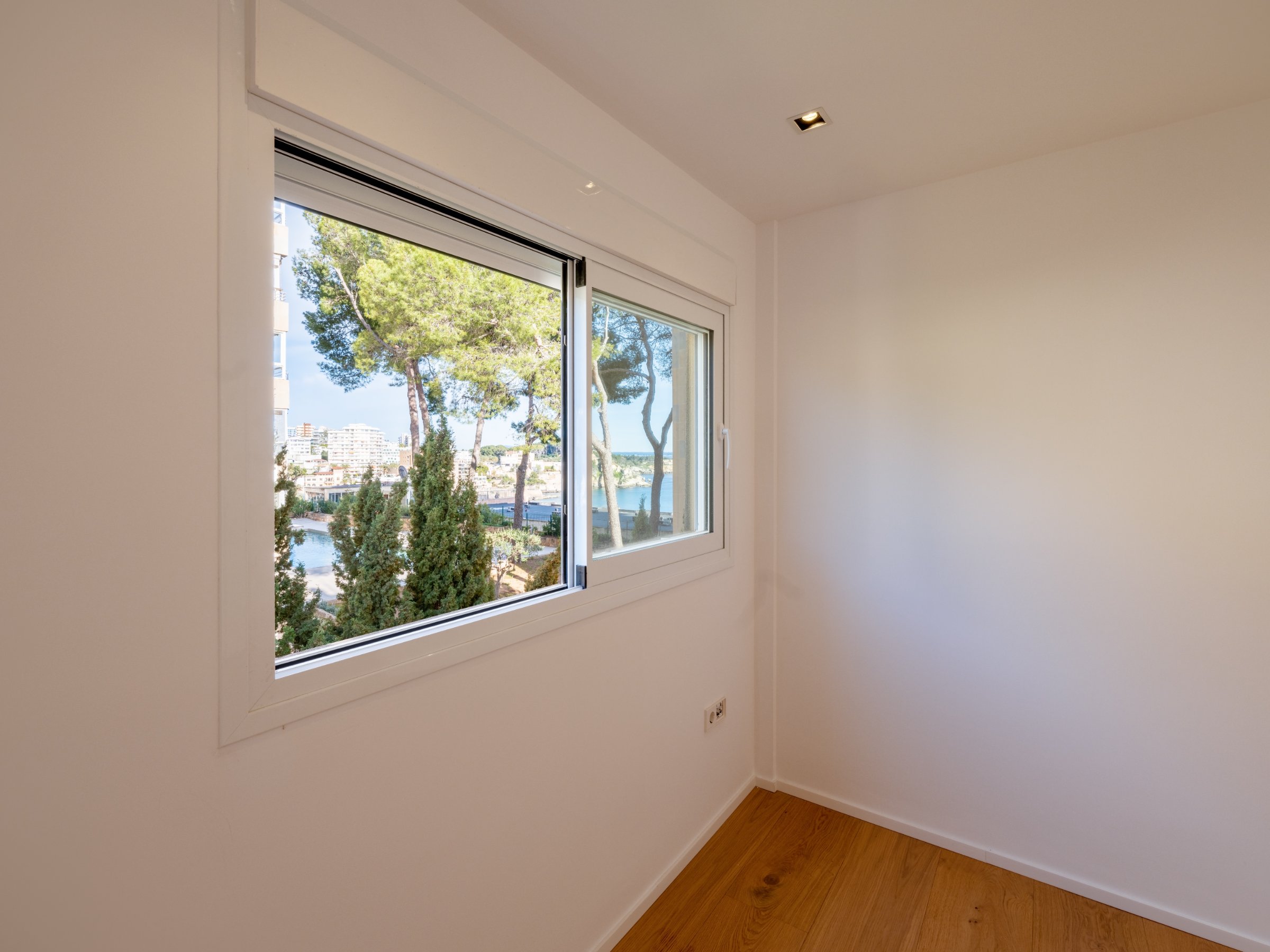 Geschmackvoll renovierte Wohnung mit Meerblick in Sant Agustín