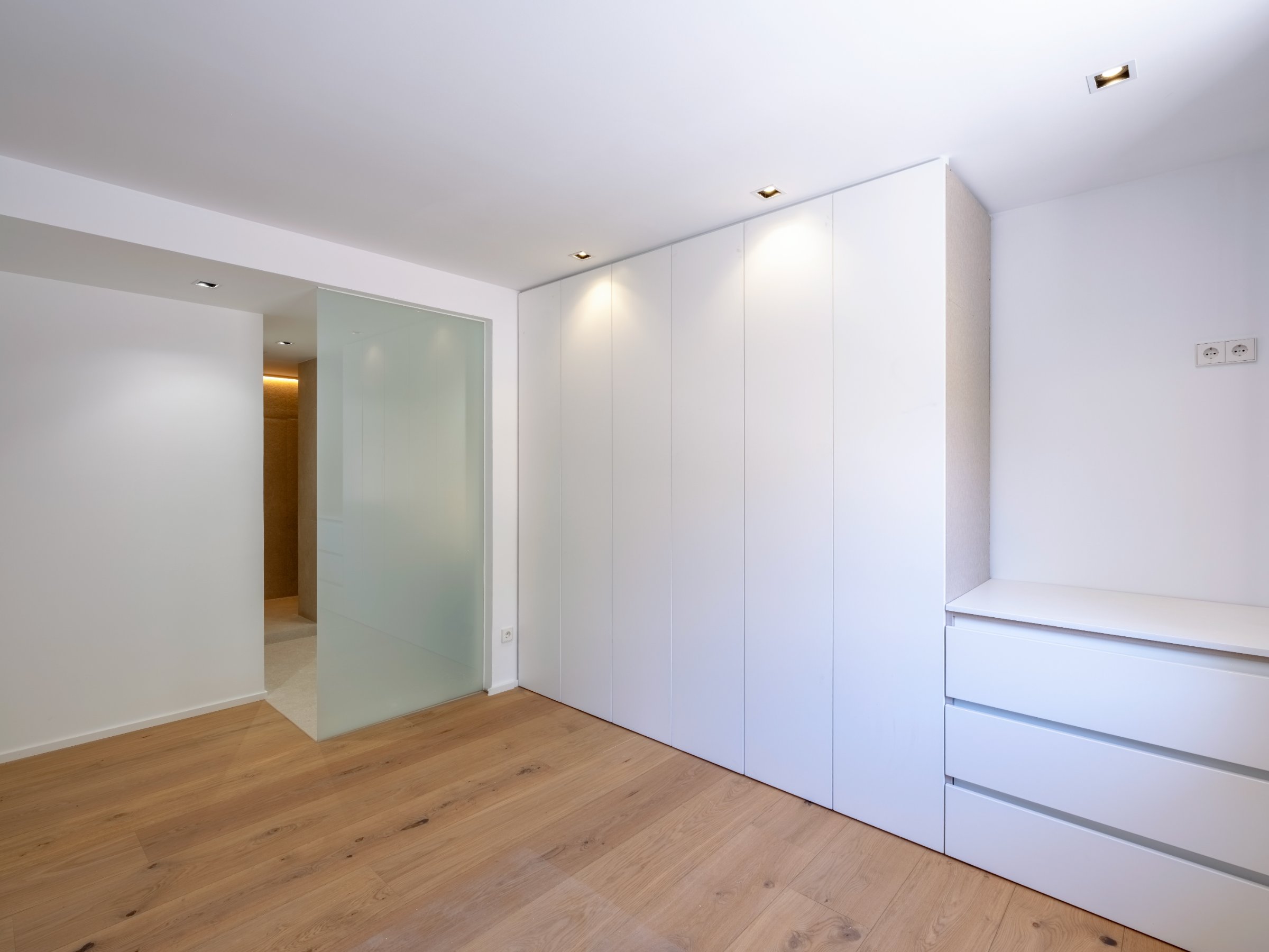 Bright and Newly Renovated Apartment in San Agustín